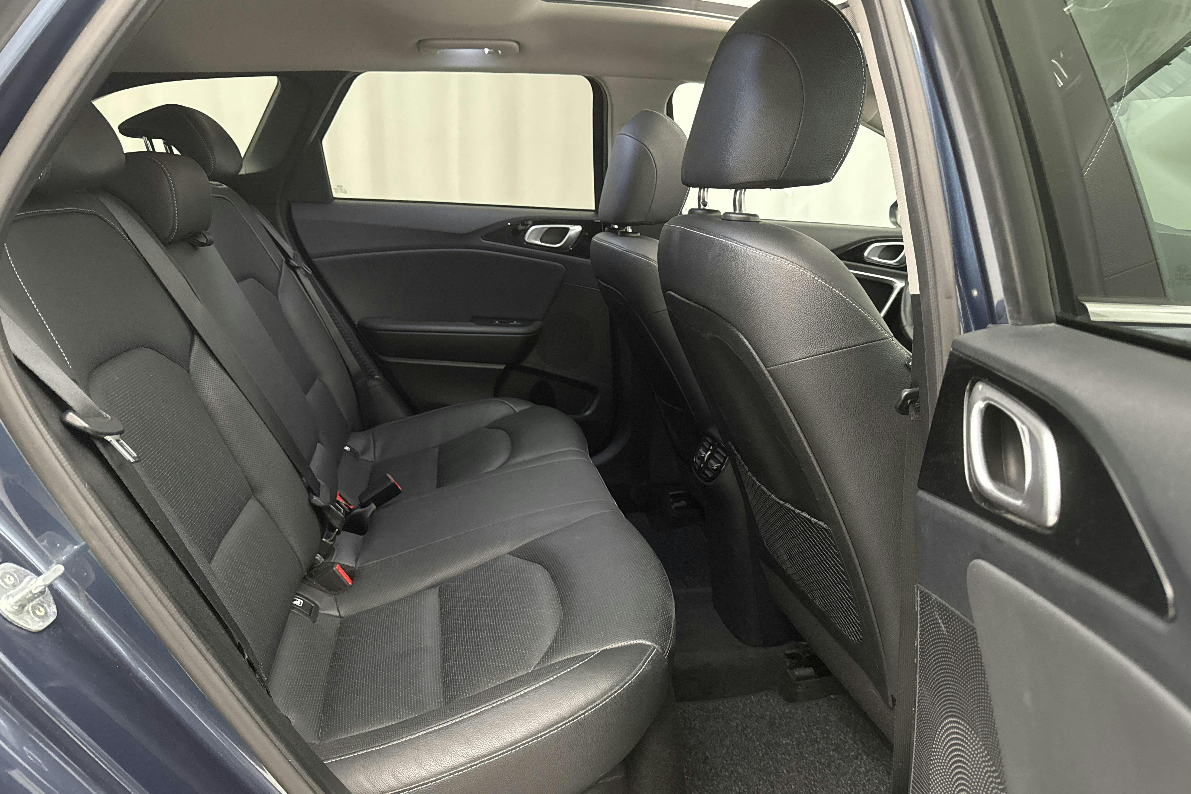 KIA Ceed 1.6 Plug-in Hybrid SW (141hk) - 77 030 km - Automaattinen - sininen - 2021