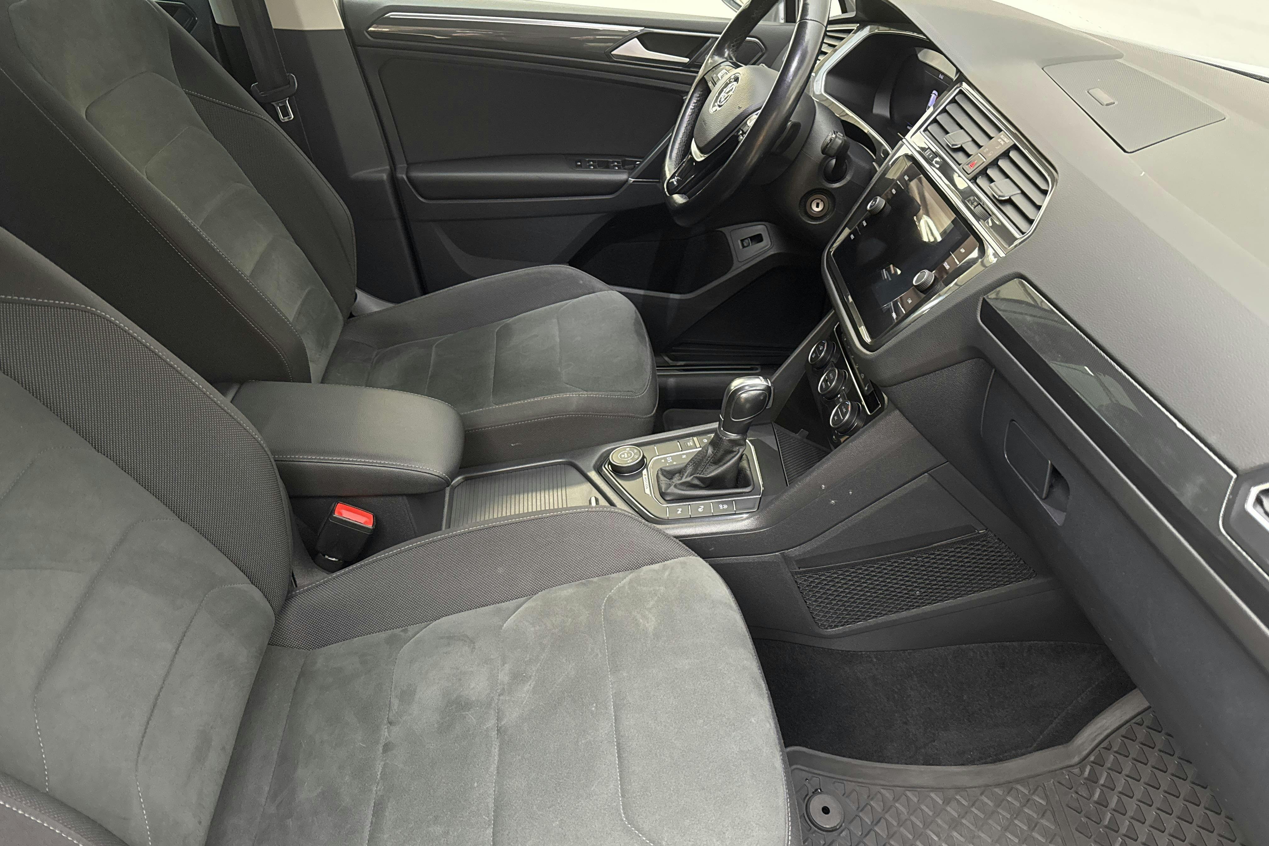 VW Tiguan 2.0 TDI 4MOTION (190hk) - 124 390 km - Automatic - white - 2018