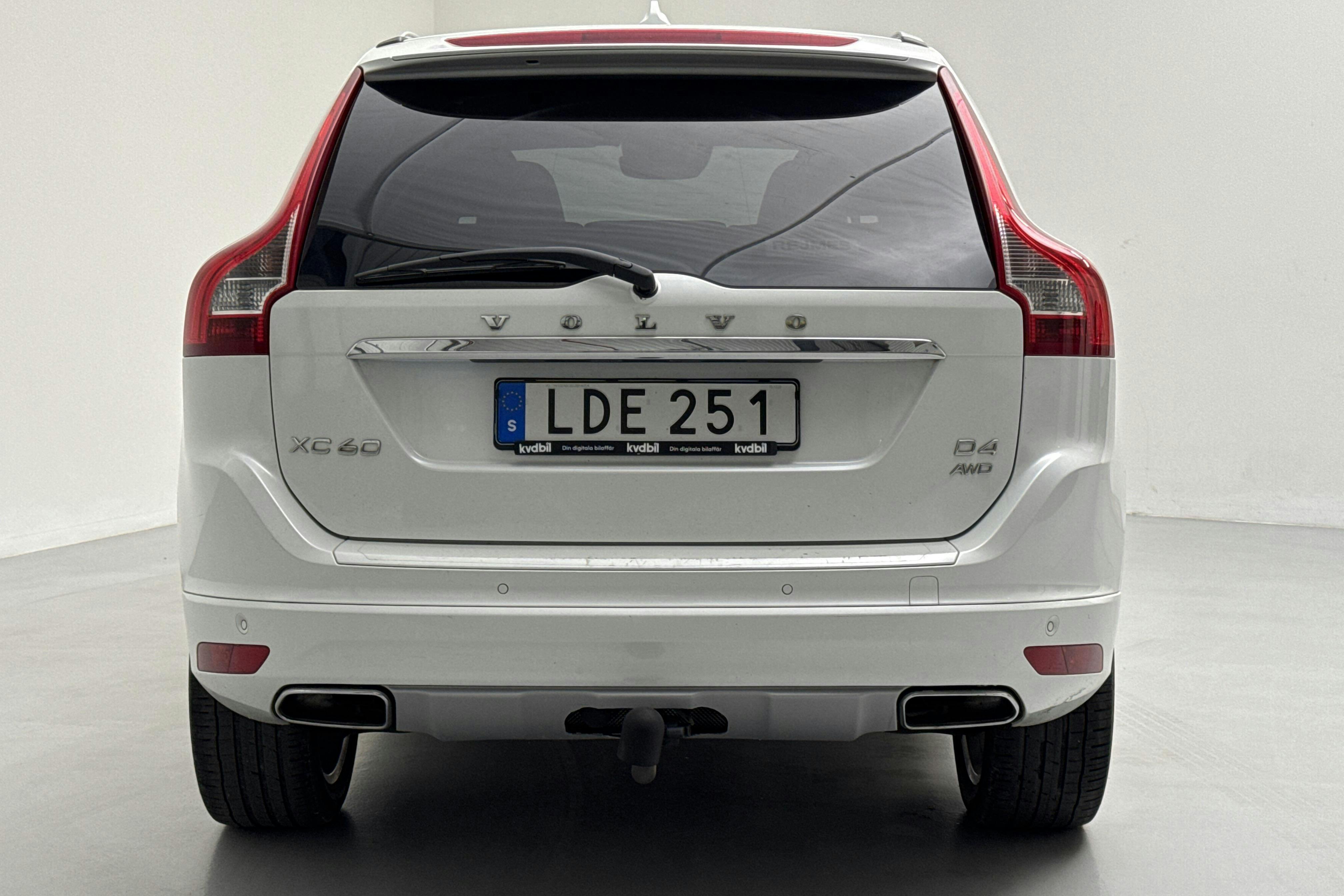 Volvo XC60 D4 AWD (190hk) - 361 570 km - Automatyczna - biały - 2016