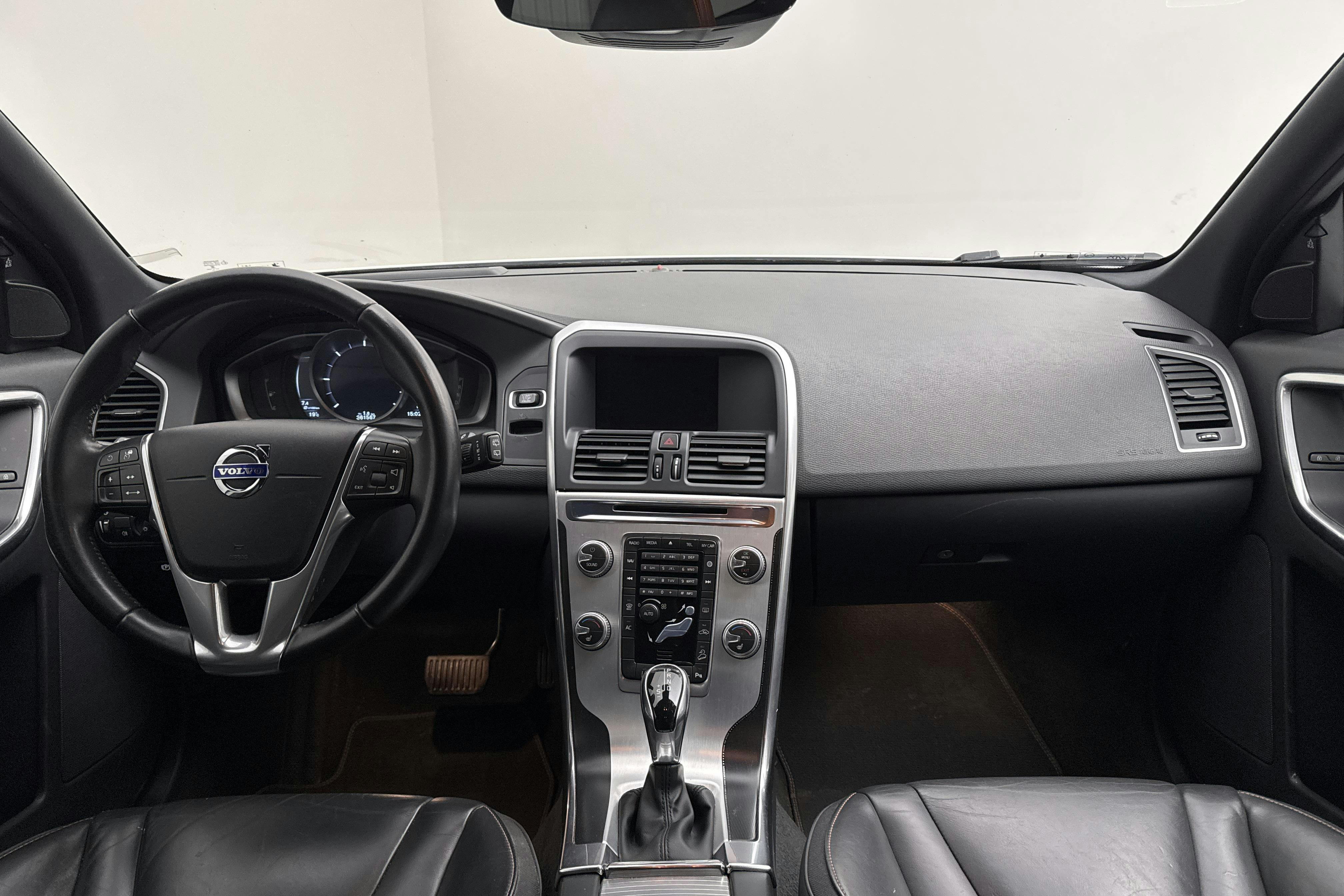 Volvo XC60 D4 AWD (190hk) - 361 570 km - Automatyczna - biały - 2016