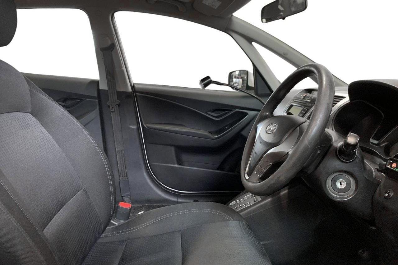 Hyundai ix20 1.6 (125hk) - 162 380 km - Automatyczna - biały - 2014