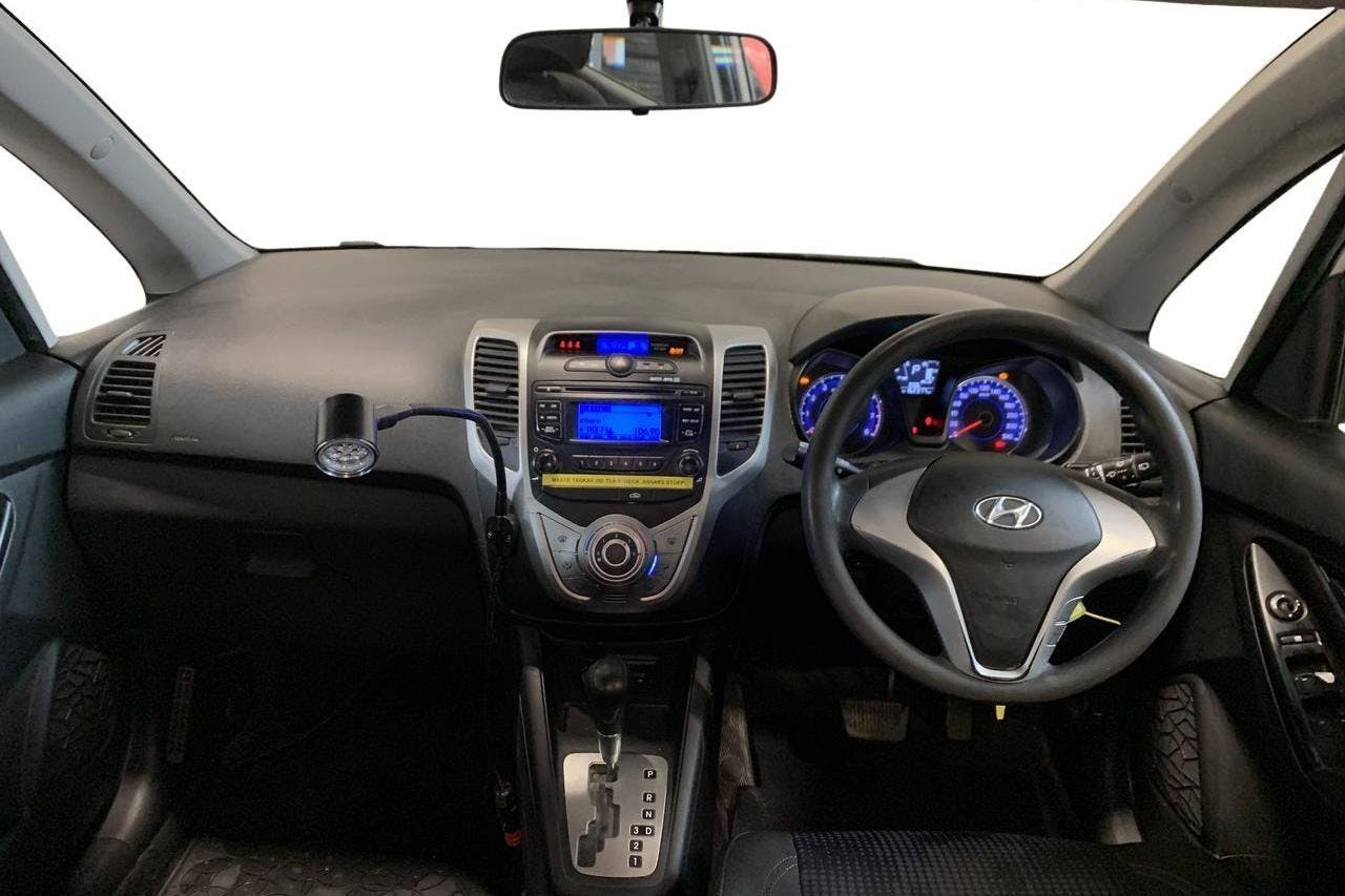 Hyundai ix20 1.6 (125hk) - 162 380 km - Automatyczna - biały - 2014