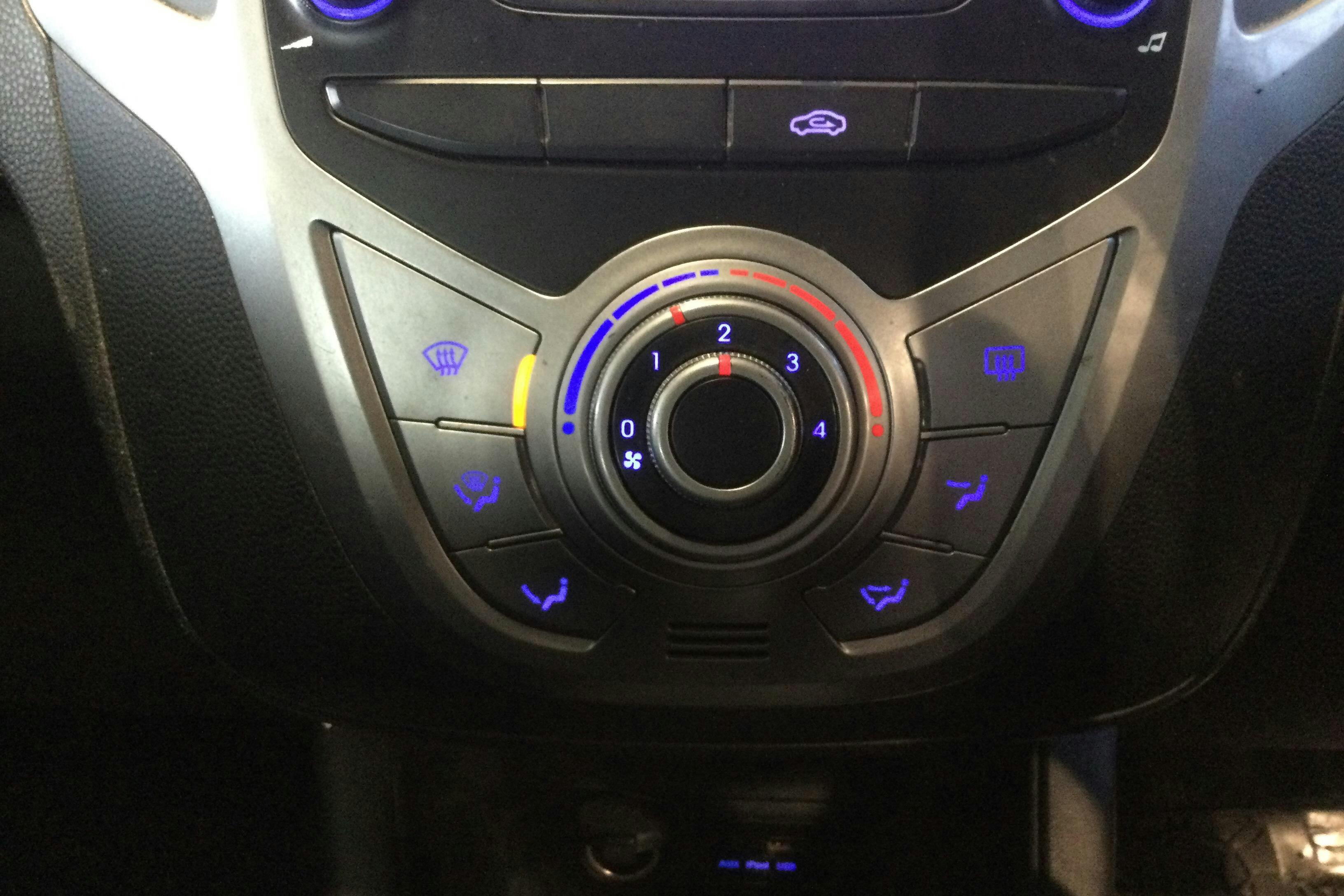 Hyundai ix20 1.6 (125hk) - 245 790 km - Automaatne - valge - 2014