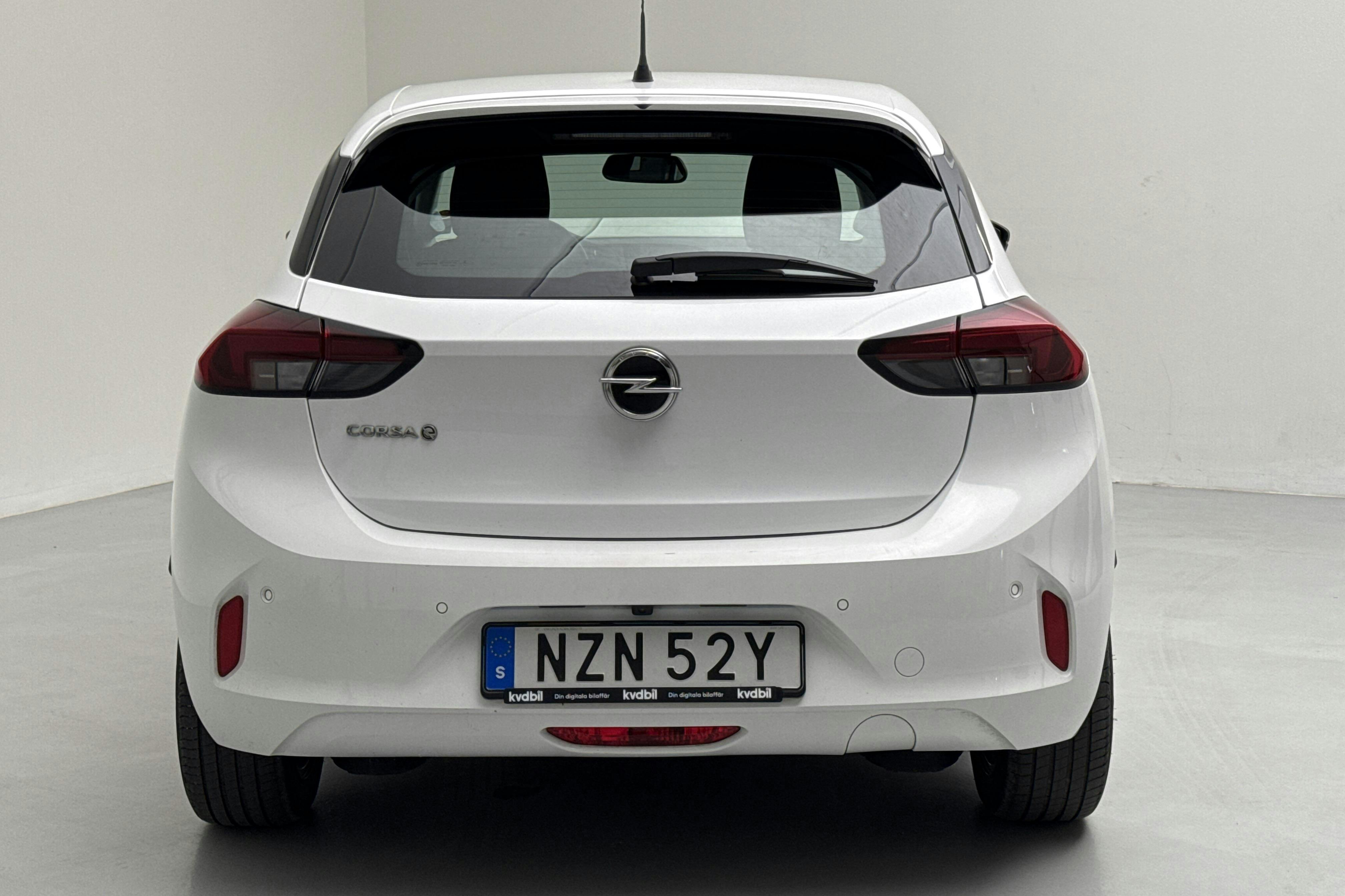 Opel Corsa-e 50 kWh 5dr (136hk) - 51 590 km - Automatic - white - 2021