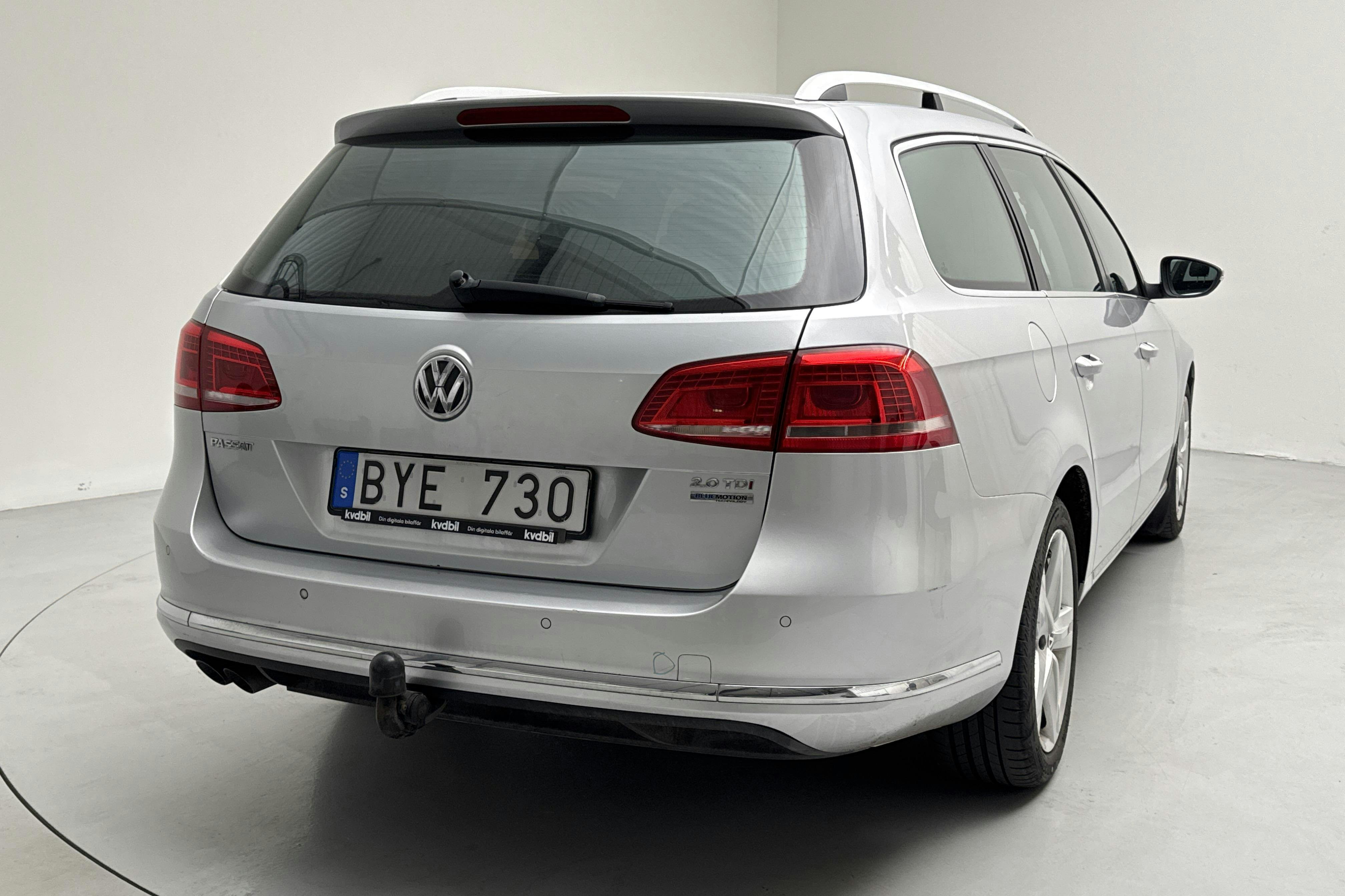 VW Passat 2.0 TDI BlueMotion Technology Variant (170hk) - 18 007 mil - Automat - silver - 2012