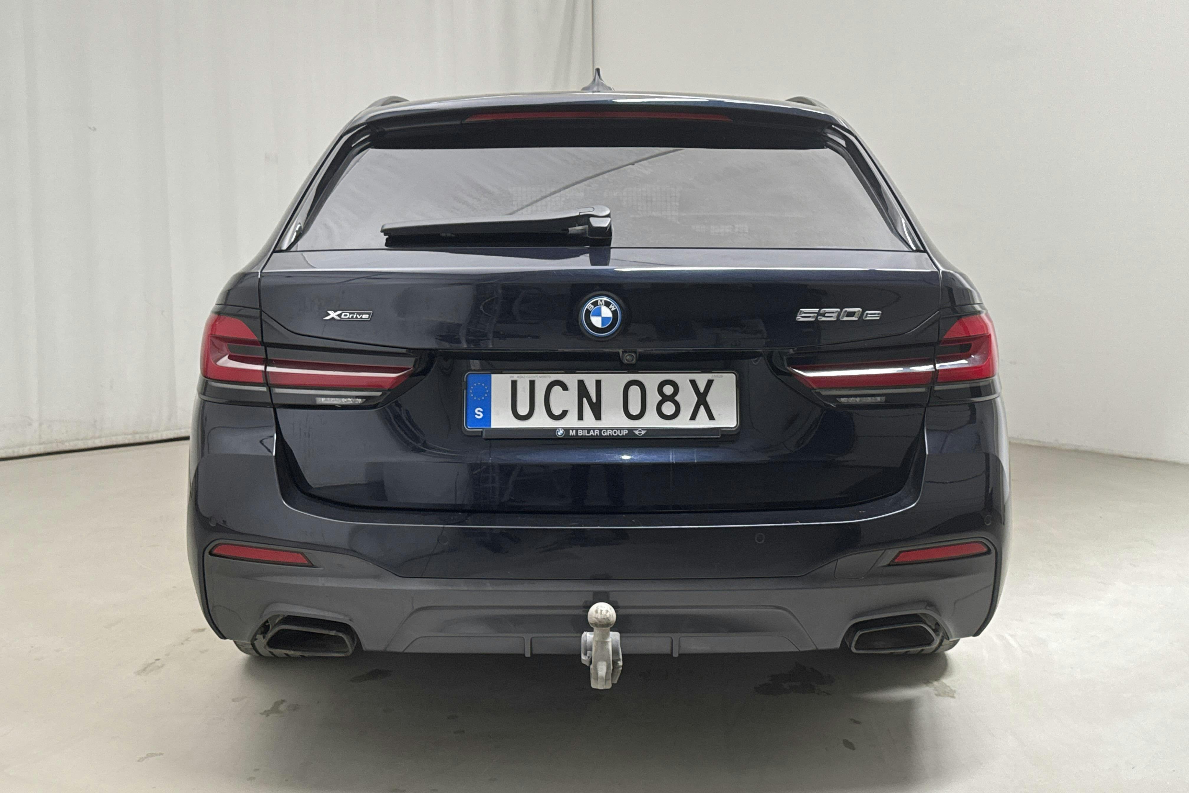 BMW 530e xDrive Touring, G31 12kWh LCI (292hk) - 42 590 km - Automatyczna - czarny - 2023