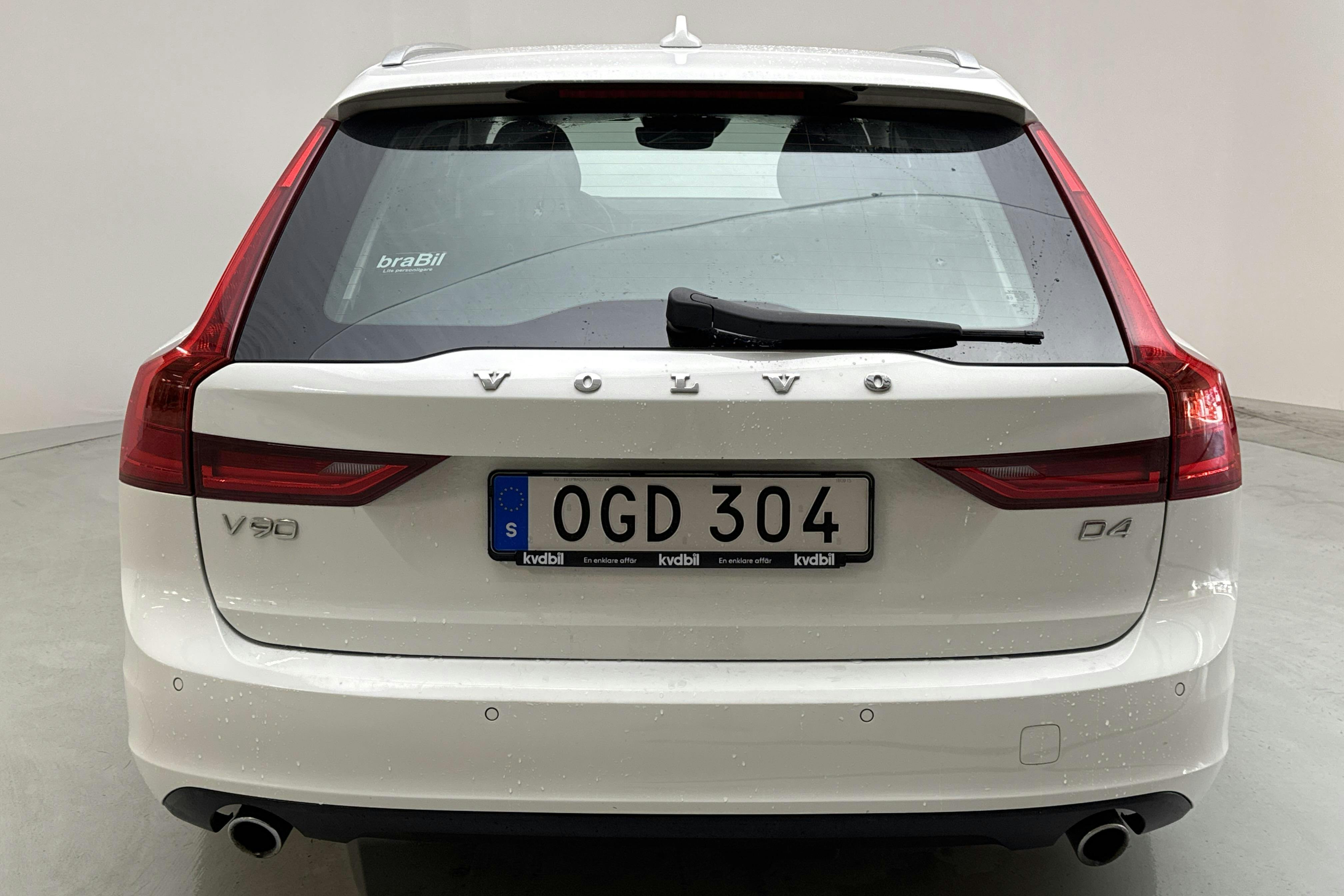 Volvo V90 D4 (190hk) - 128 270 km - Automatyczna - biały - 2017