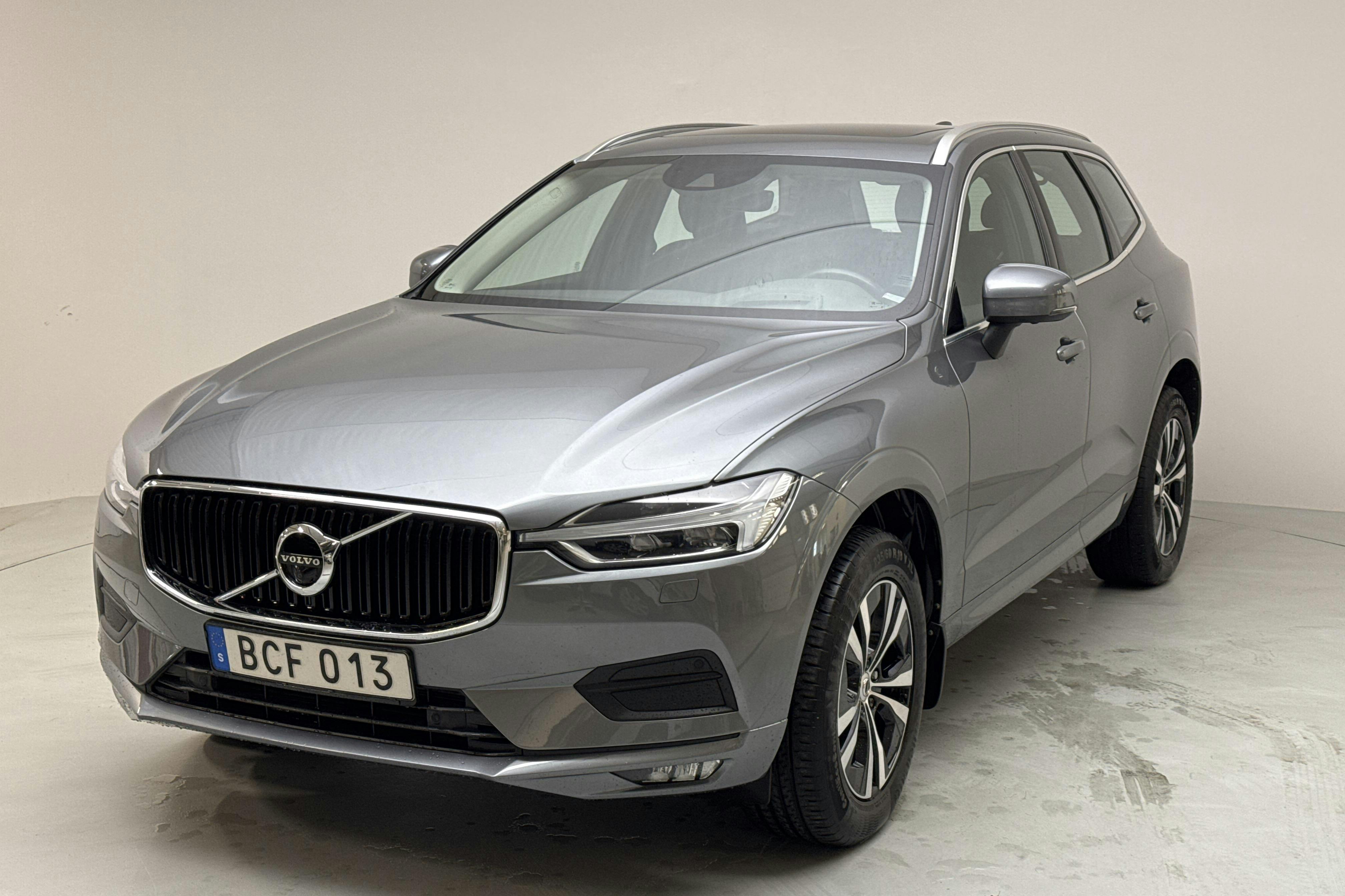 Volvo XC60 D4 2WD (190hk) - 11 719 mil - Automat - grå - 2020
