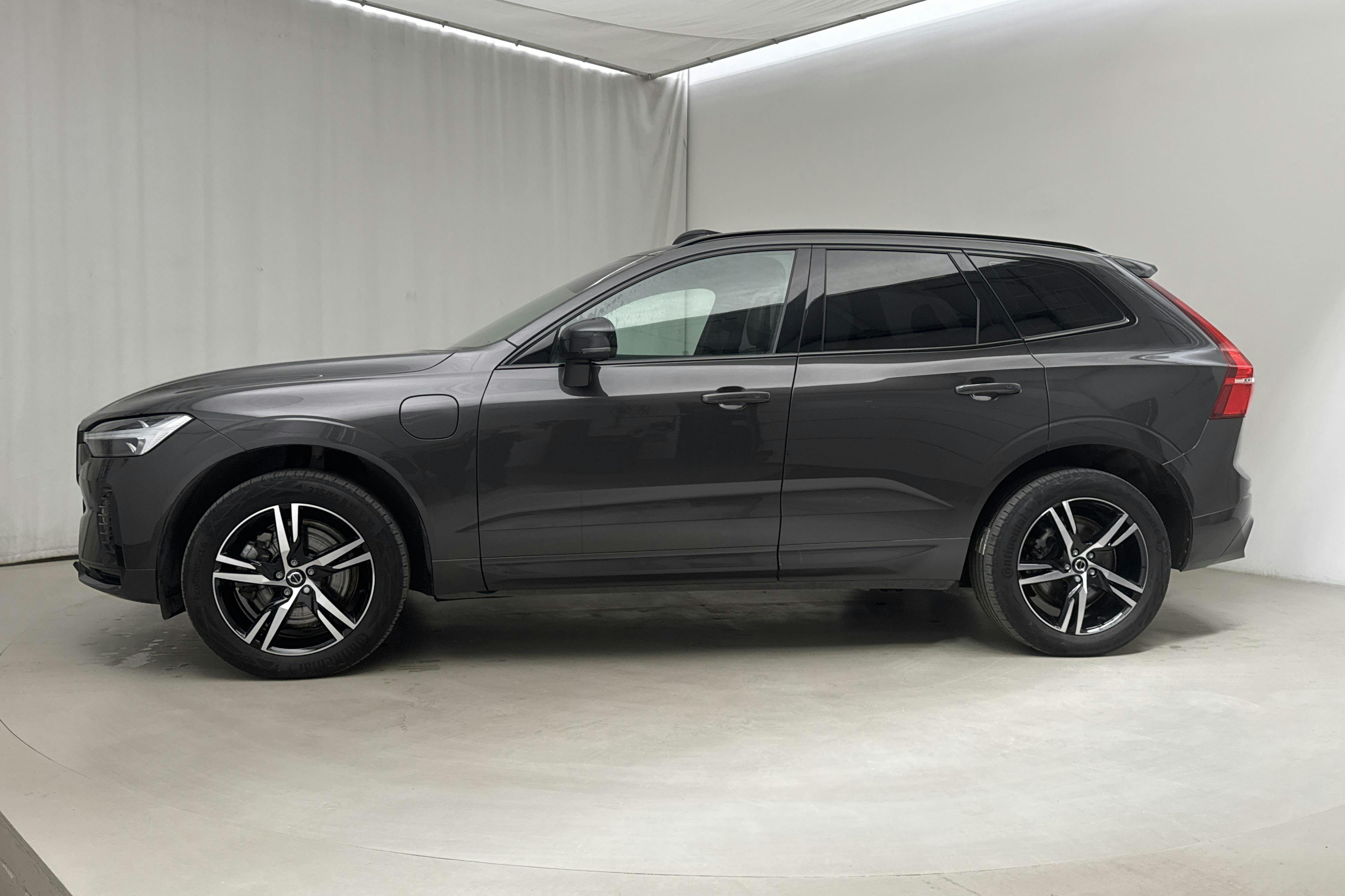 Volvo XC60 T6 AWD Recharge (350hk) - 60 690 km - Automatic - gray - 2022