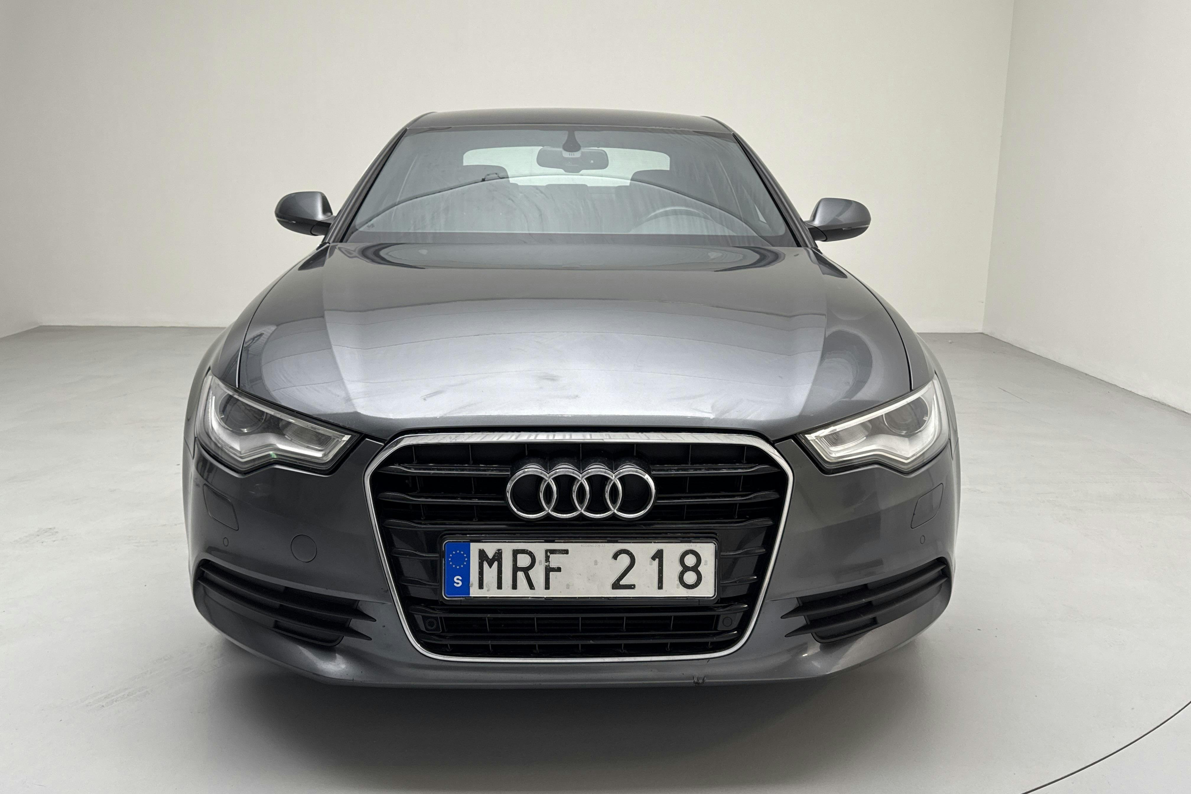 Audi A6 2.0 TDI (177hk) - 232 260 km - Manual - gray - 2011