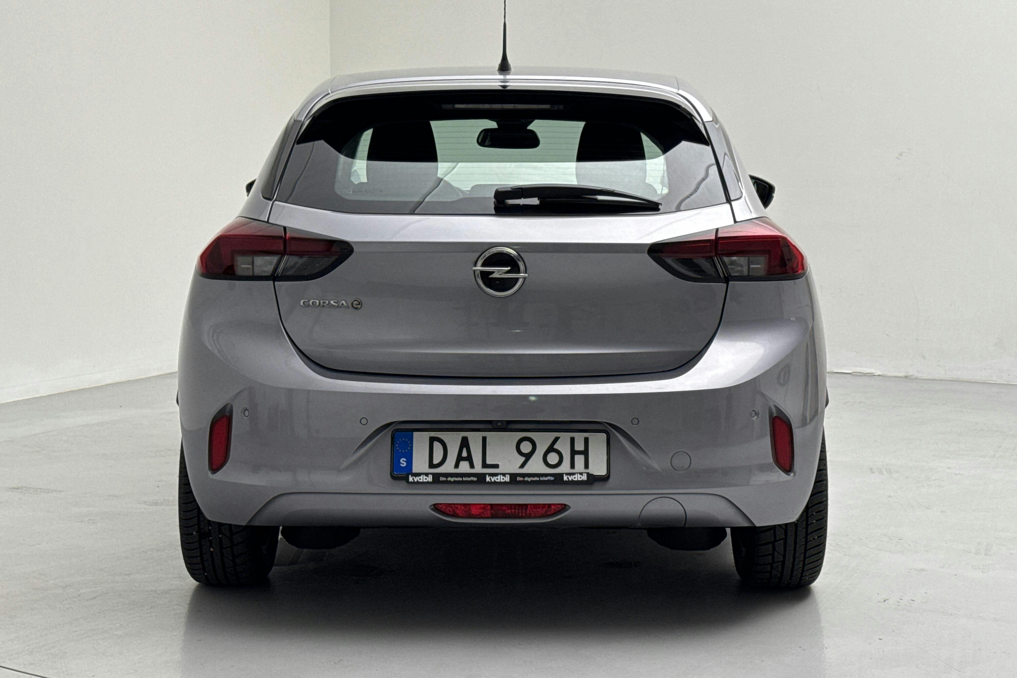 Opel Corsa-e 50 kWh 5dr (136hk) - 38 990 km - Automatic - gray - 2022