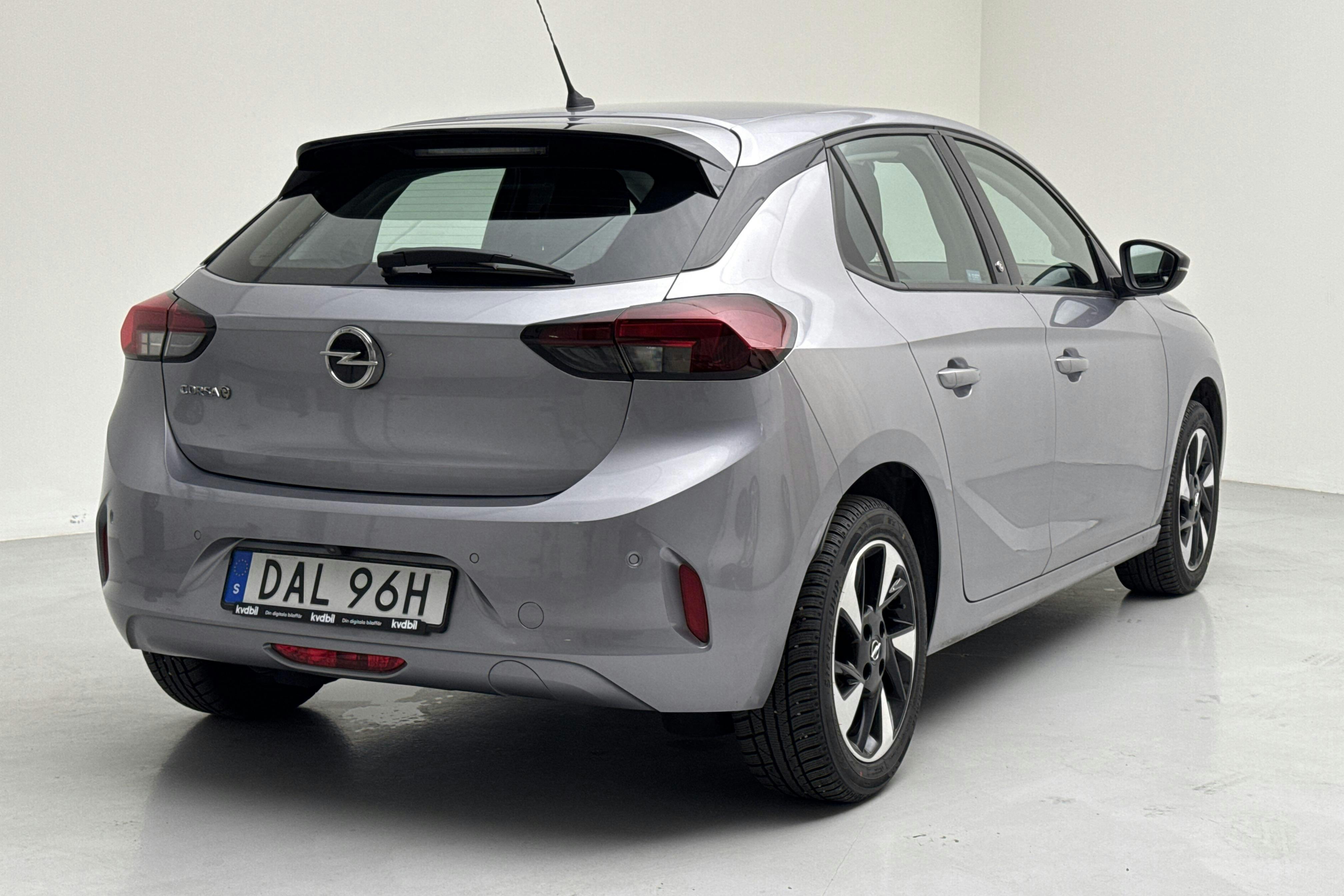 Opel Corsa-e 50 kWh 5dr (136hk) - 38 990 km - Automatic - gray - 2022