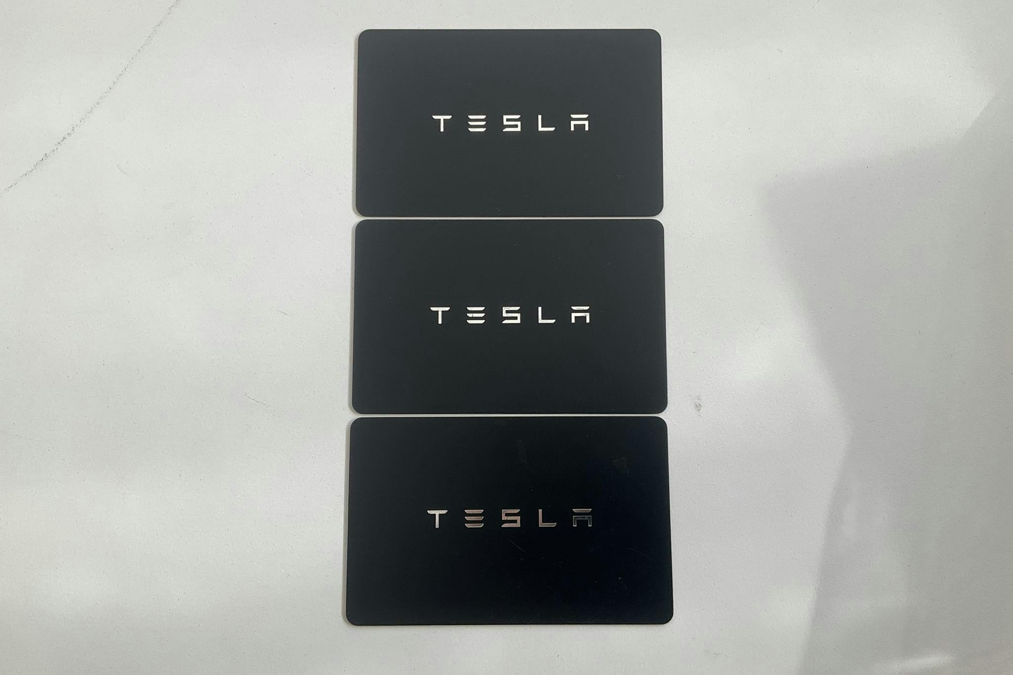Tesla Model Y Long Range Dual Motor AWD - 2 674 mil - Automat - vit - 2022
