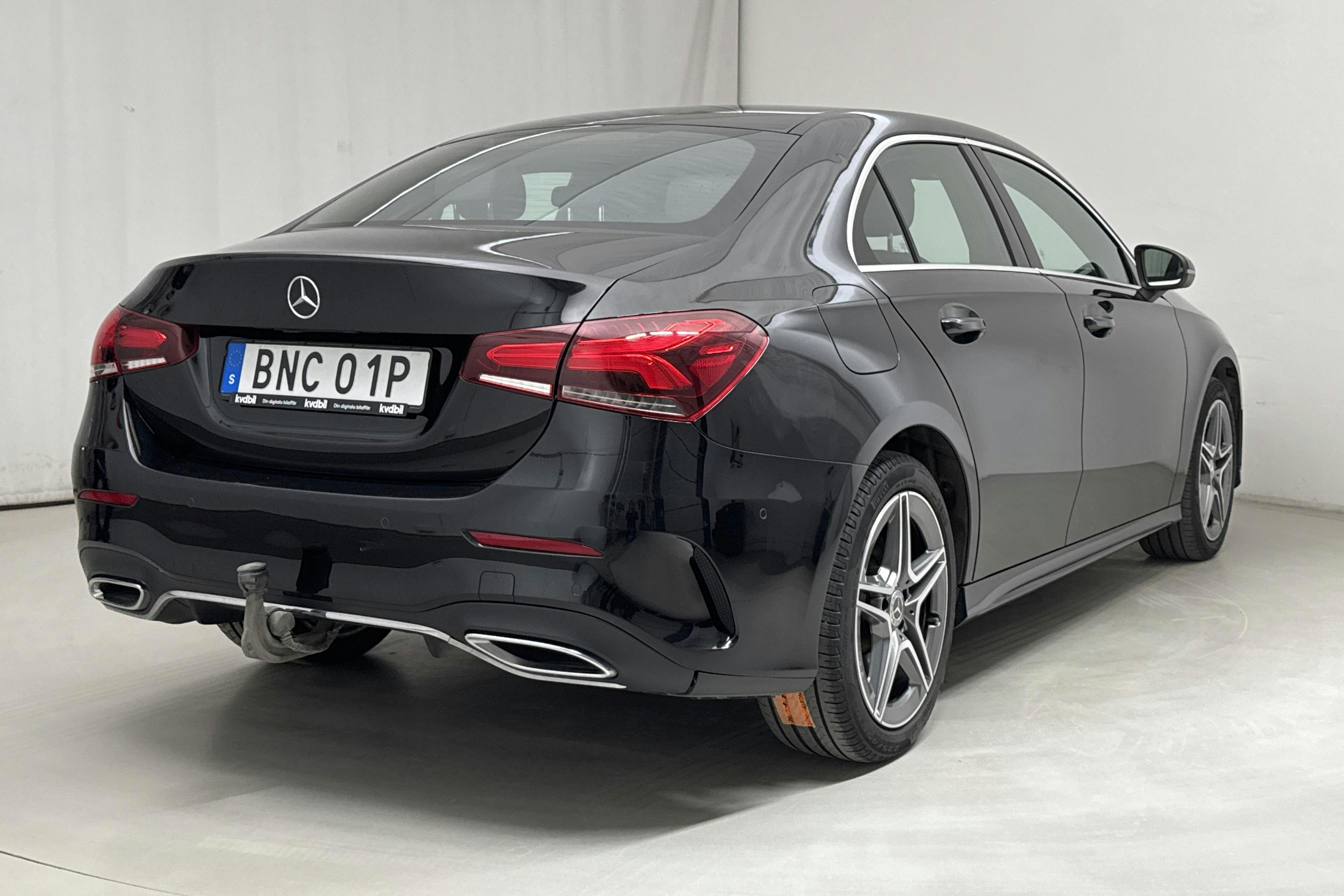 Mercedes A 250 e Sedan V177 (224hk) - 72 460 km - Automatic - black - 2021