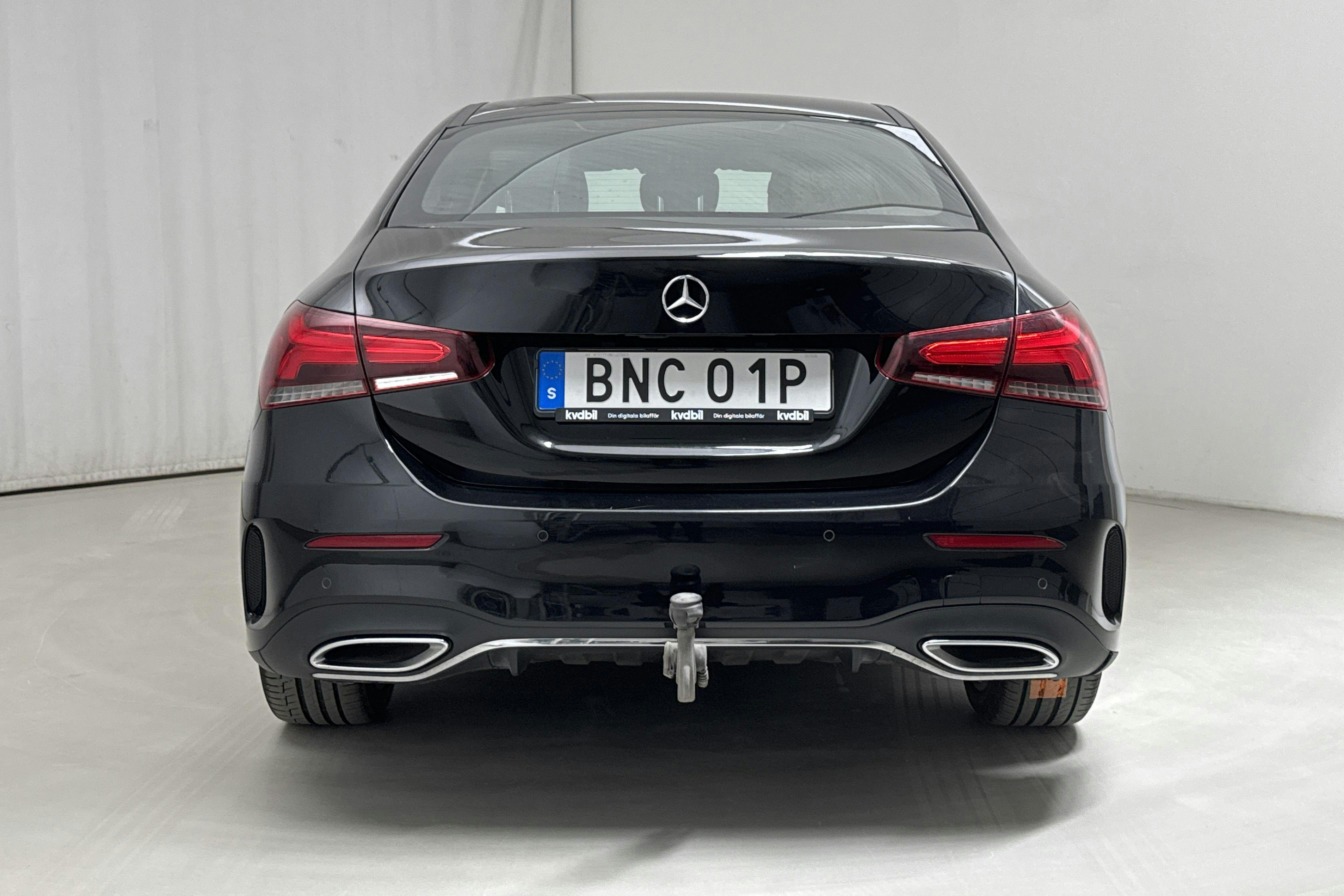 Mercedes A 250 e Sedan V177 (224hk) - 72 460 km - Automatic - black - 2021