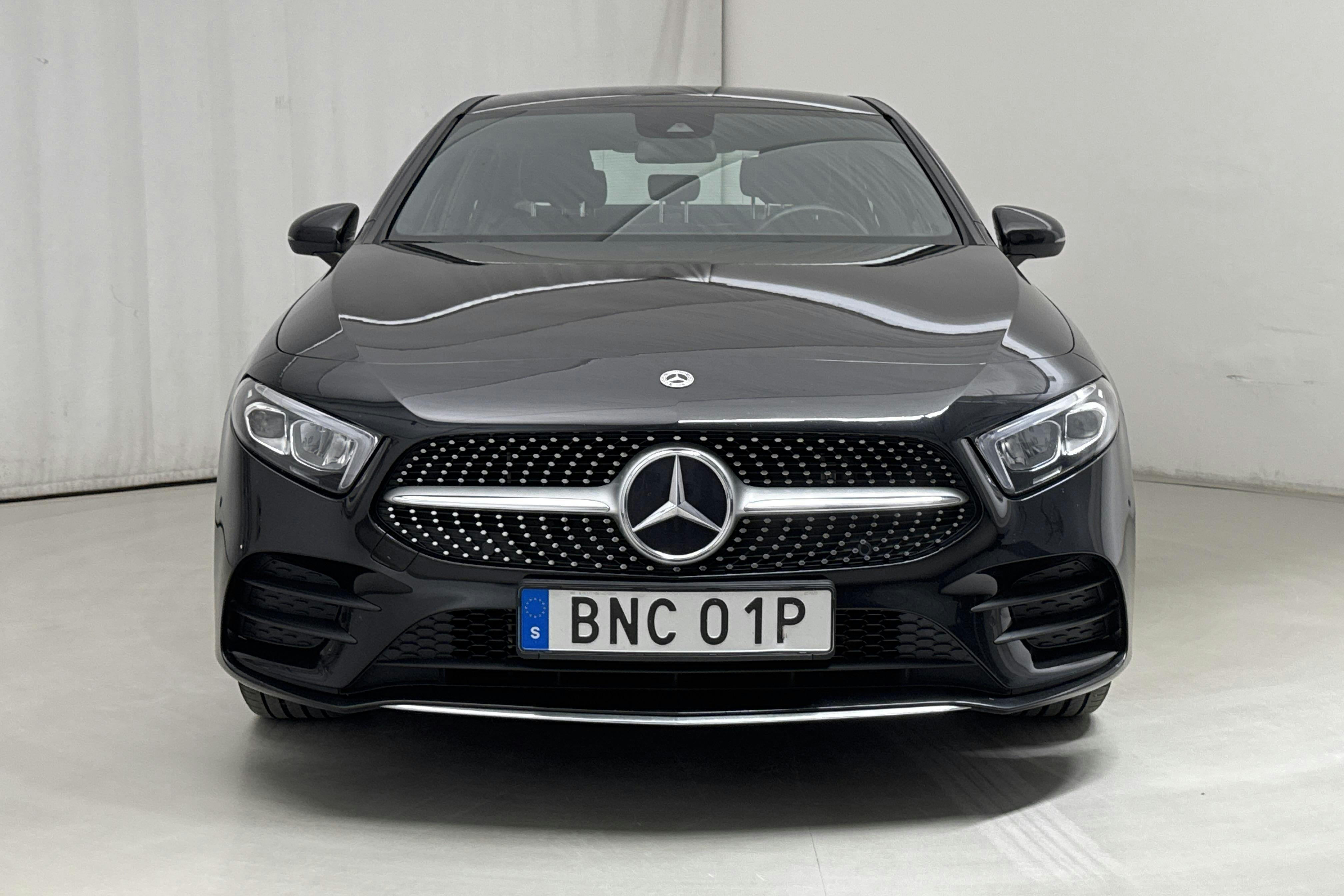 Mercedes A 250 e Sedan V177 (224hk) - 72 460 km - Automatic - black - 2021