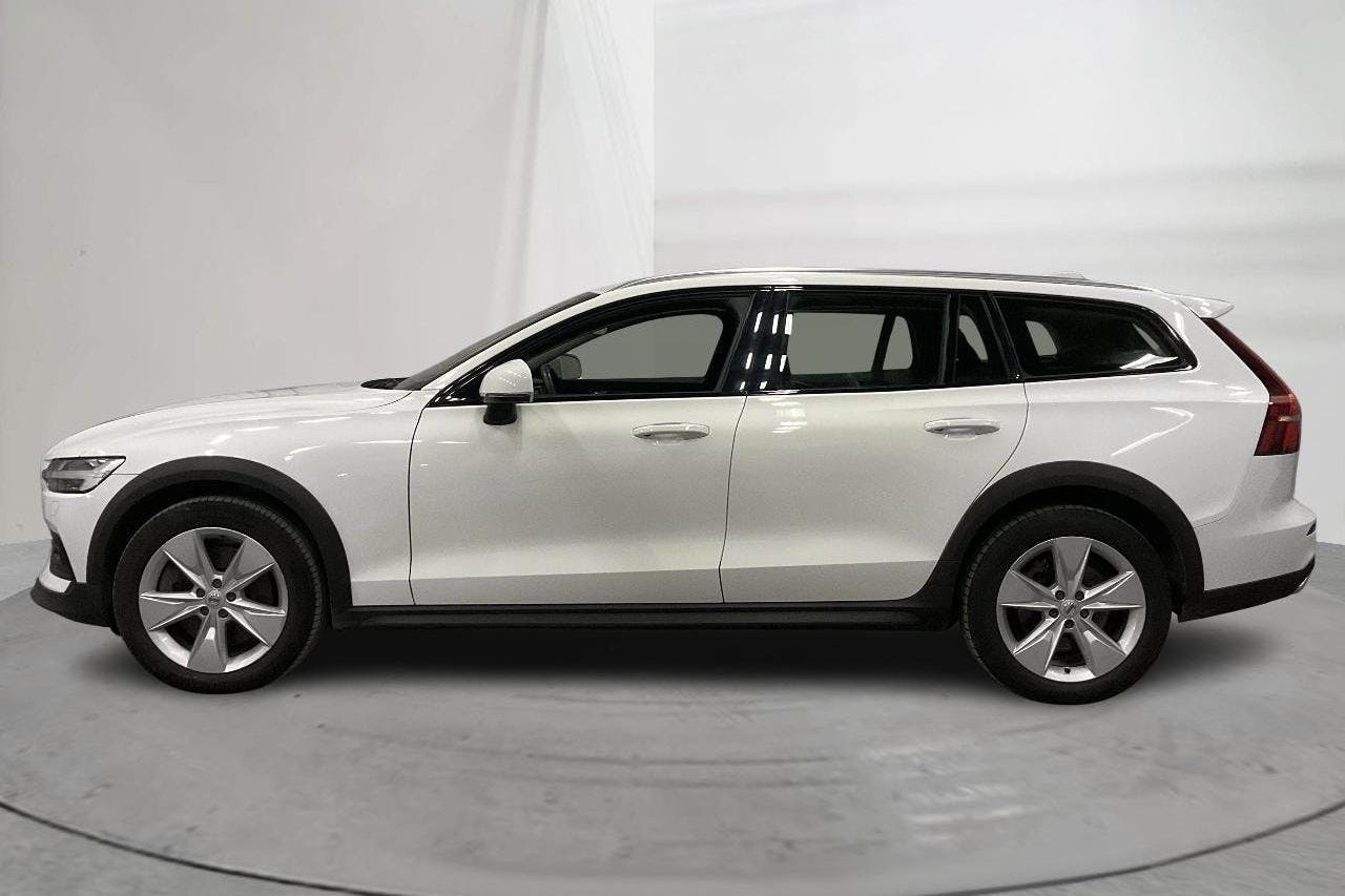 Volvo V60 D4 Cross Country AWD (190hk) - 176 720 km - Automatic - white - 2020