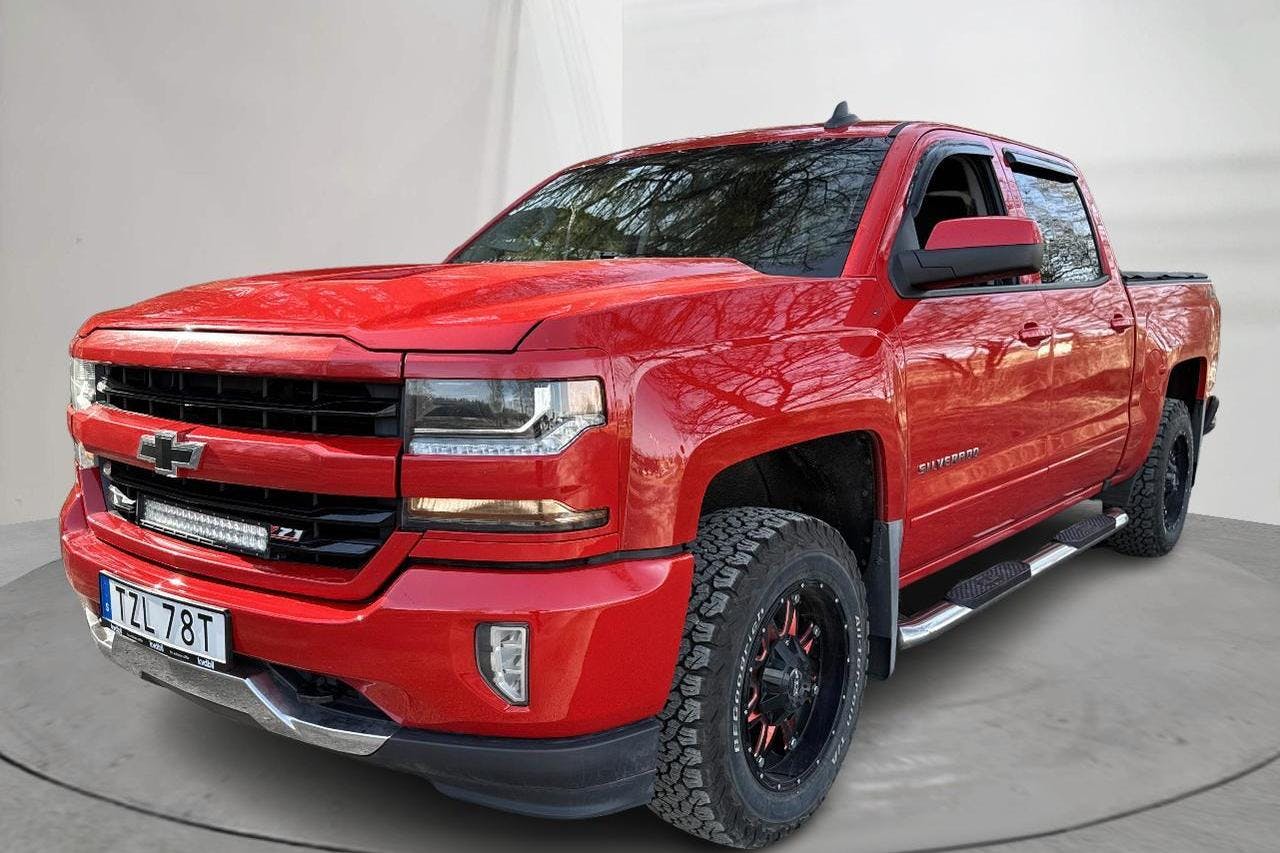 Chevrolet Silverado 1500 Crew Cab 5.3 (360hk) - 157 390 km - Automatyczna - czerwony - 2018