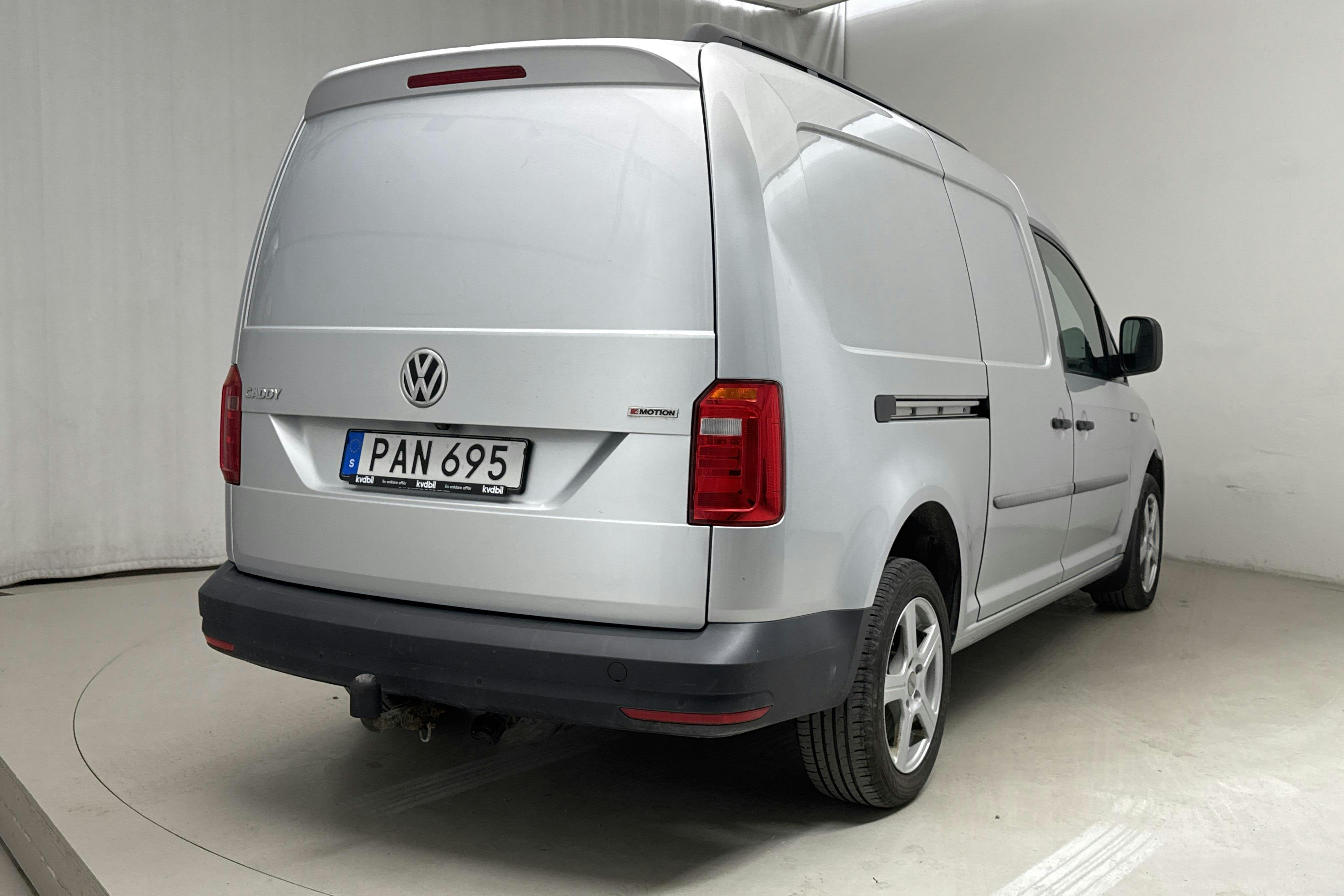 VW Caddy 2.0 TDI Maxi Skåp 4MOTION (150hk) - 202 640 km - Automaattinen - hopea - 2018