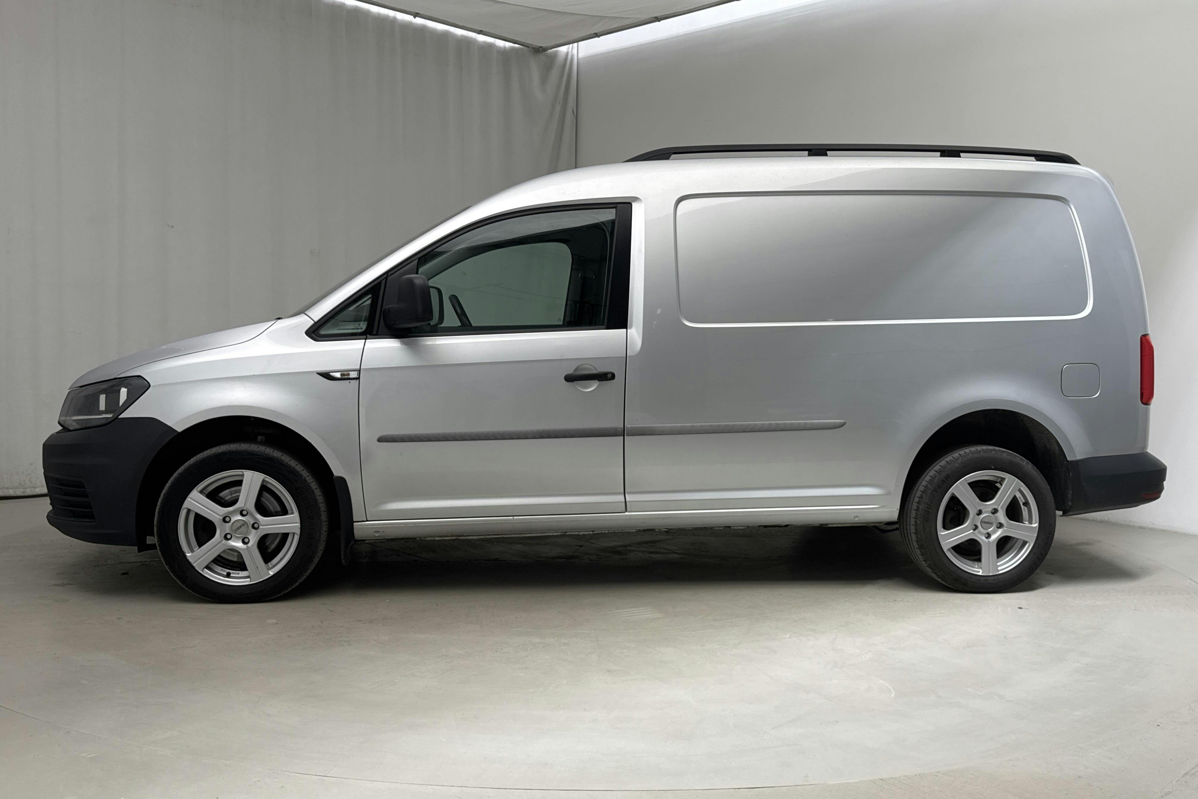 VW Caddy 2.0 TDI Maxi Skåp 4MOTION (150hk) - 202 640 km - Automaattinen - hopea - 2018