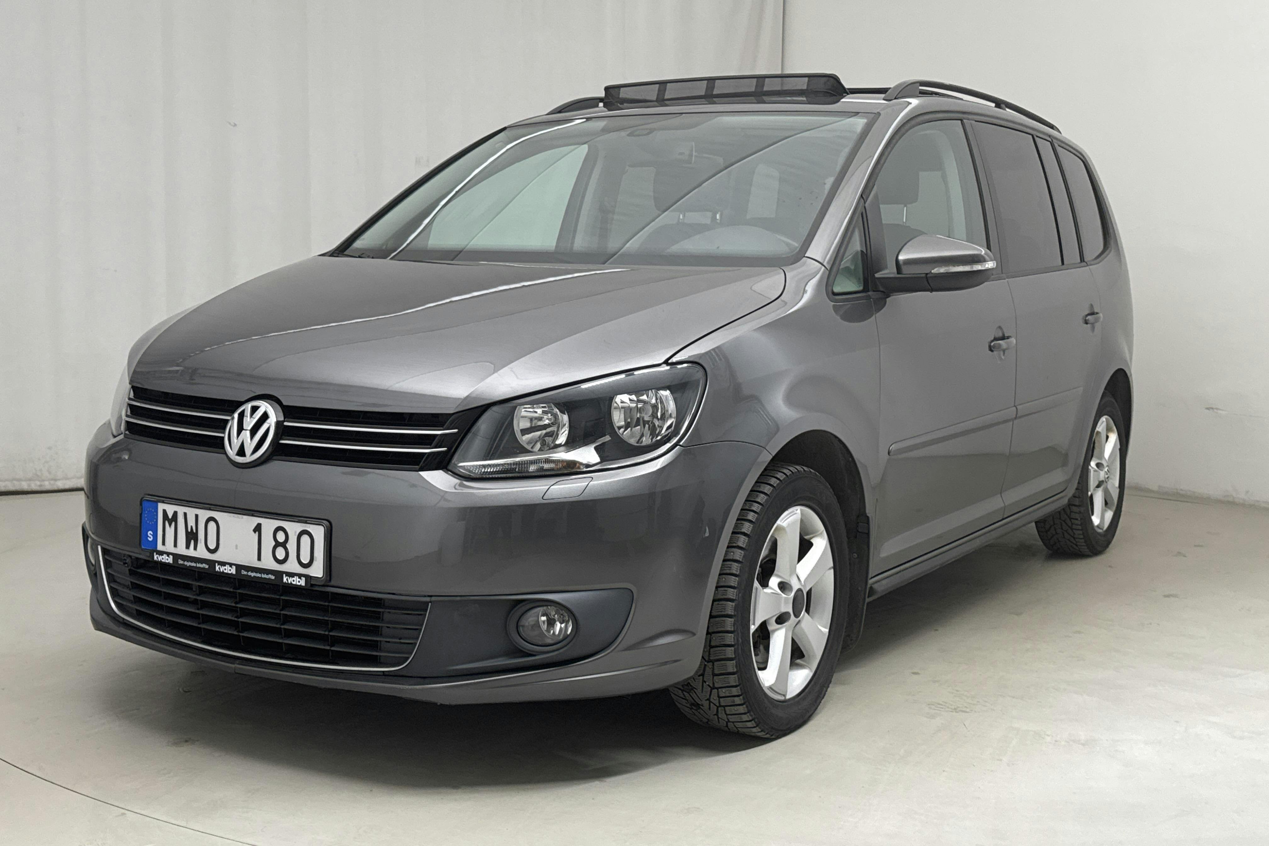 VW Touran 1.4 TSI (140hk) - 143 160 km - Käsitsi - Dark Grey - 2014