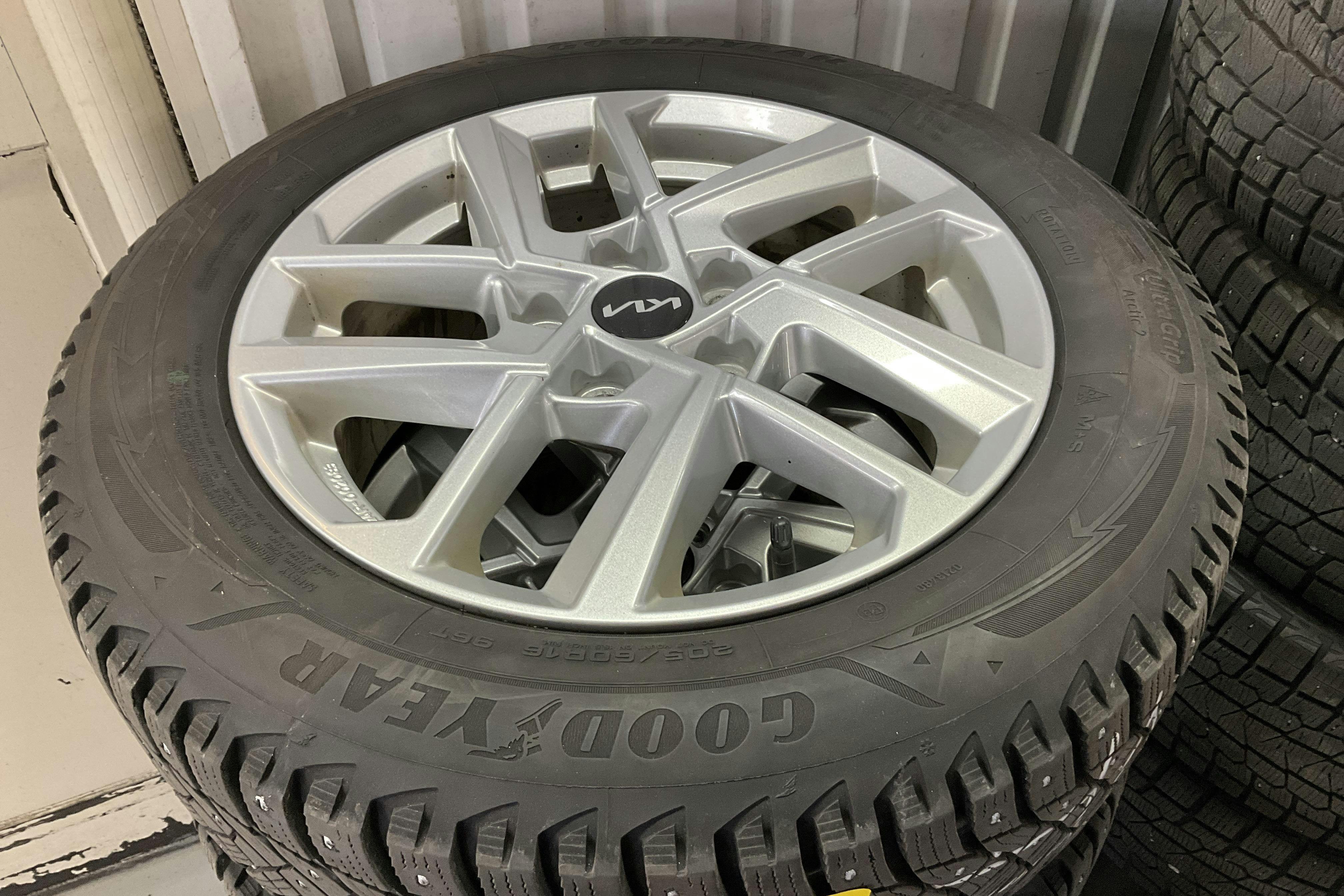 KIA Niro Plug-in Hybrid (183hk) - 28 240 km - Automatic - black - 2024
