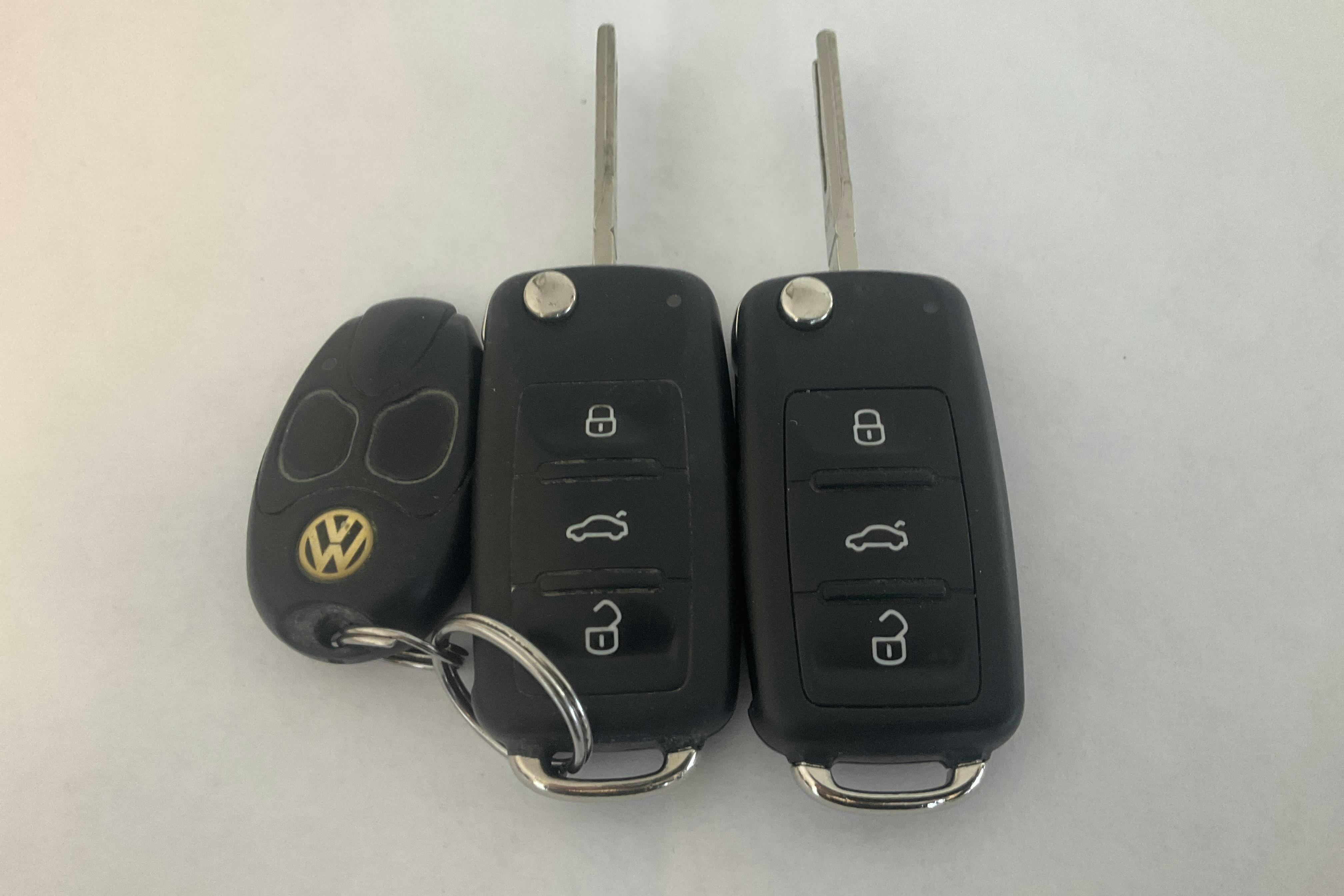 VW Caddy 1.6 TDI Skåp (102hk) - 18 435 mil - Automat - vit - 2014