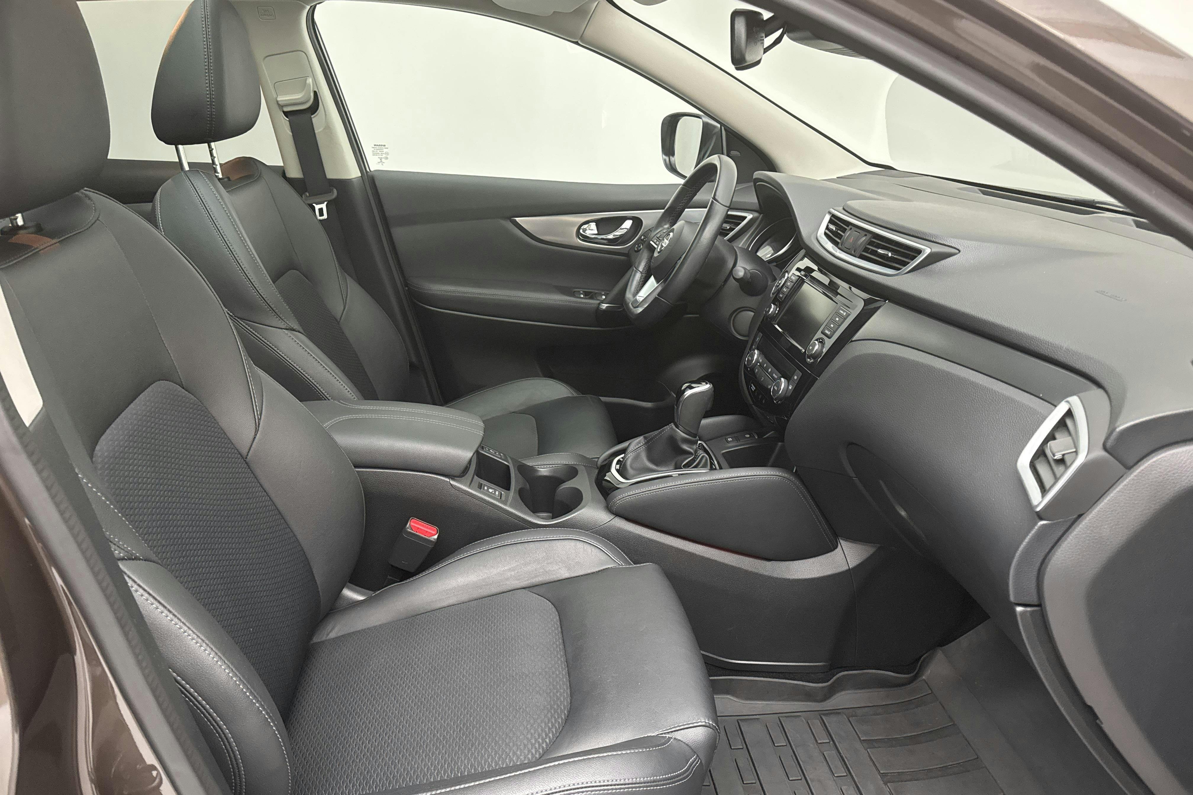 Nissan Qashqai 1.3 DIG-T (160hk) - 54 640 km - Automatic - brown - 2021