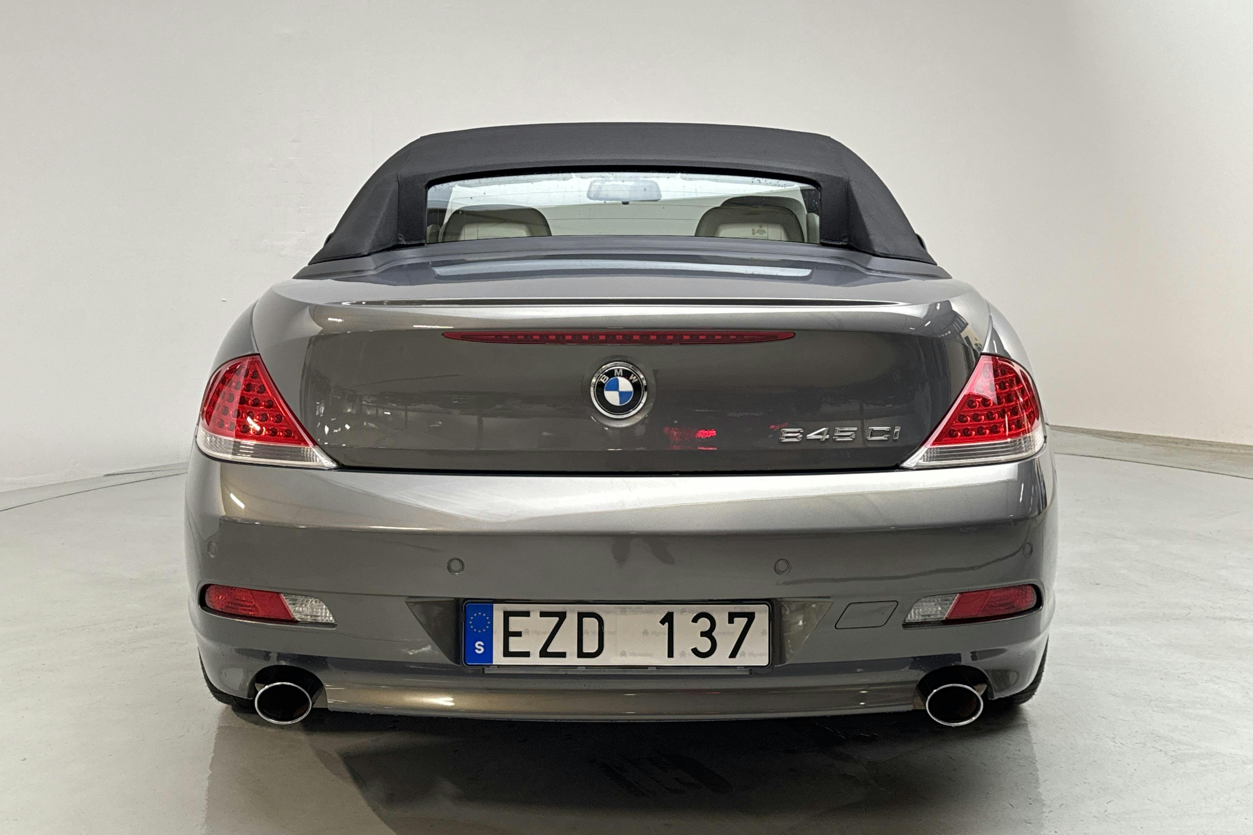 BMW 645i Cabriolet, E63 (333hk) - 7 493 mil - Automat - Dark Grey - 2004