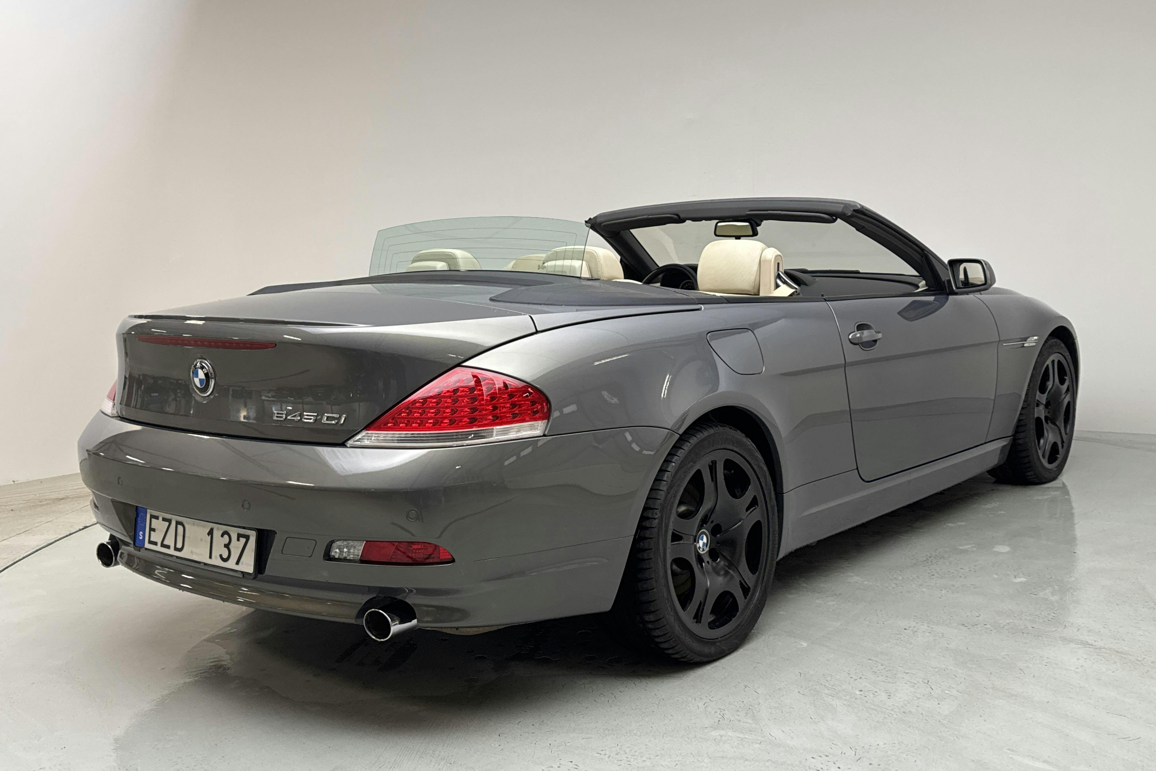 BMW 645i Cabriolet, E63 (333hk) - 7 493 mil - Automat - Dark Grey - 2004