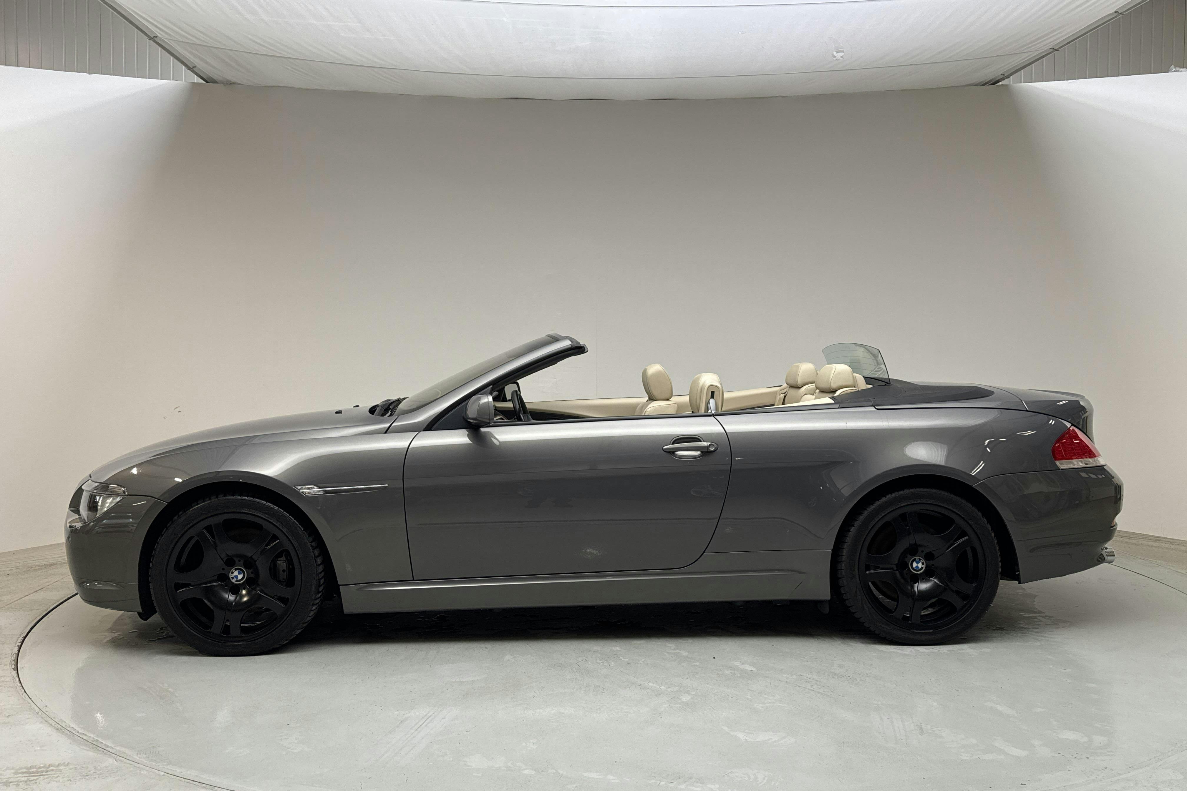 BMW 645i Cabriolet, E63 (333hk) - 7 493 mil - Automat - Dark Grey - 2004