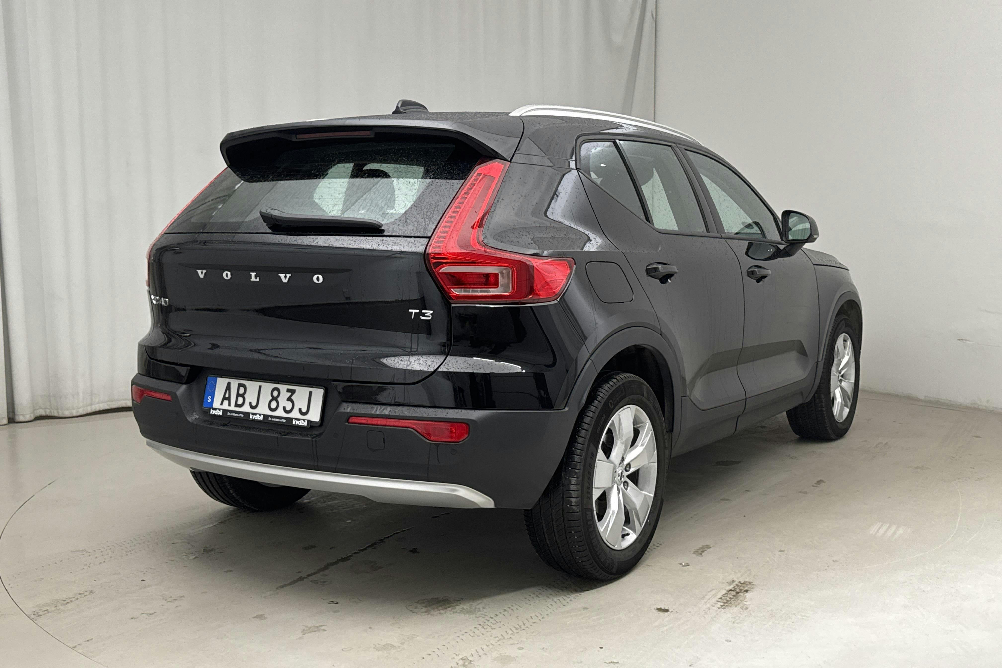 Volvo XC40 T3 2WD (163hk) - 35 360 km - Automatic - black - 2022