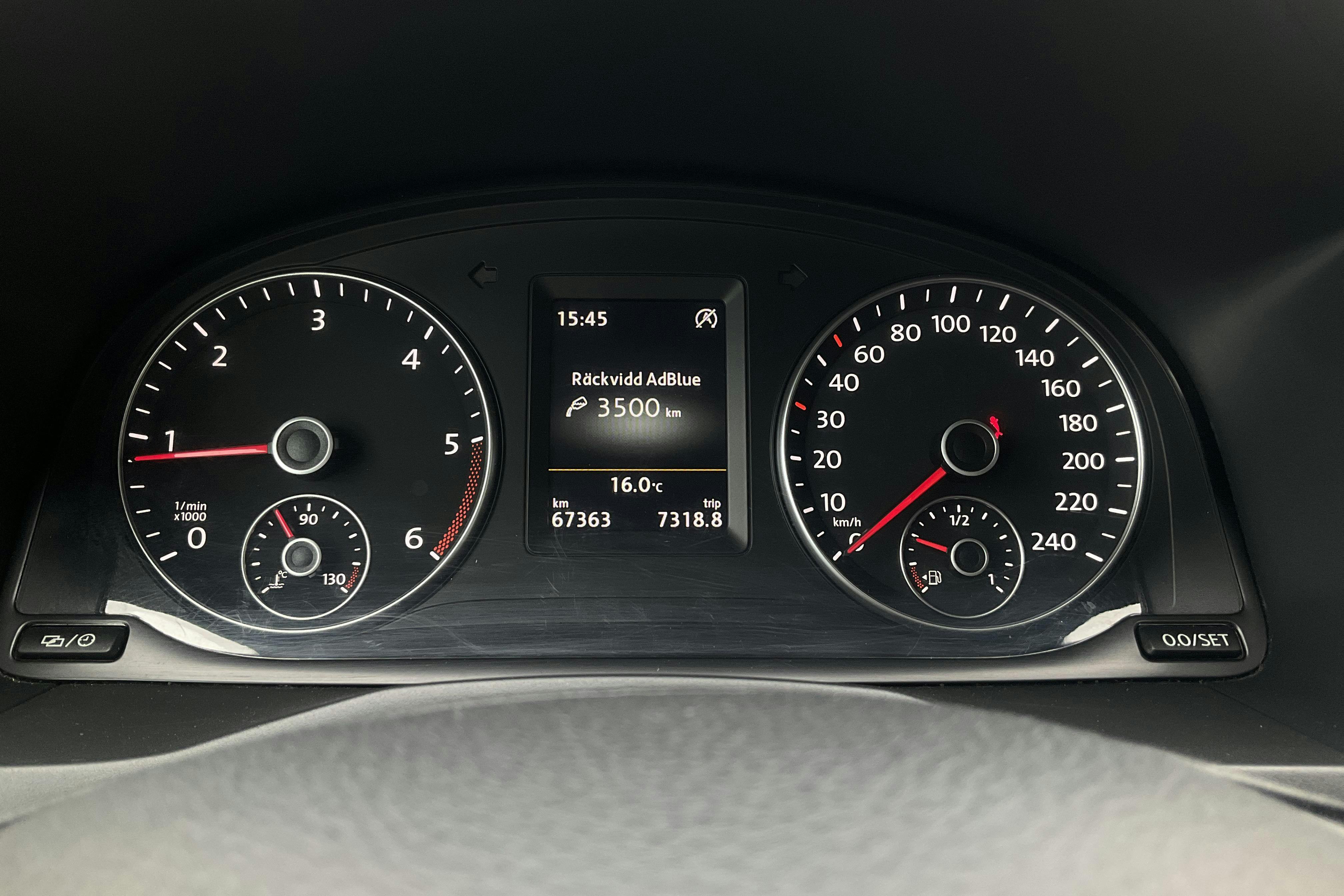 VW Caddy 2.0 TDI Skåp (102hk) - 67 360 km - Automatyczna - biały - 2020