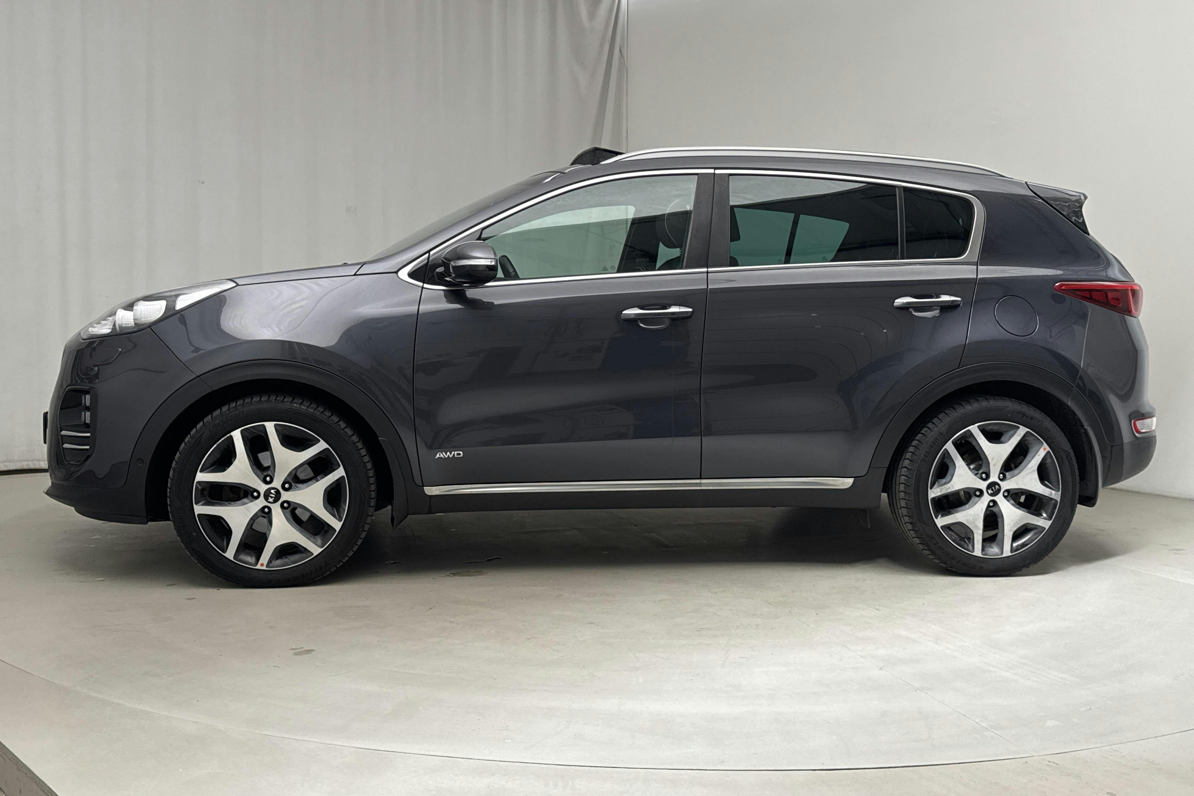 KIA Sportage 2.0 CRDi AWD (184hk) - 7 796 mil - Automat - grå - 2017