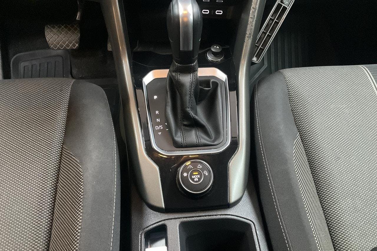 VW T-Roc 2.0 TDI 4MOTION (150hk) - 22 887 mil - Automat - röd - 2021