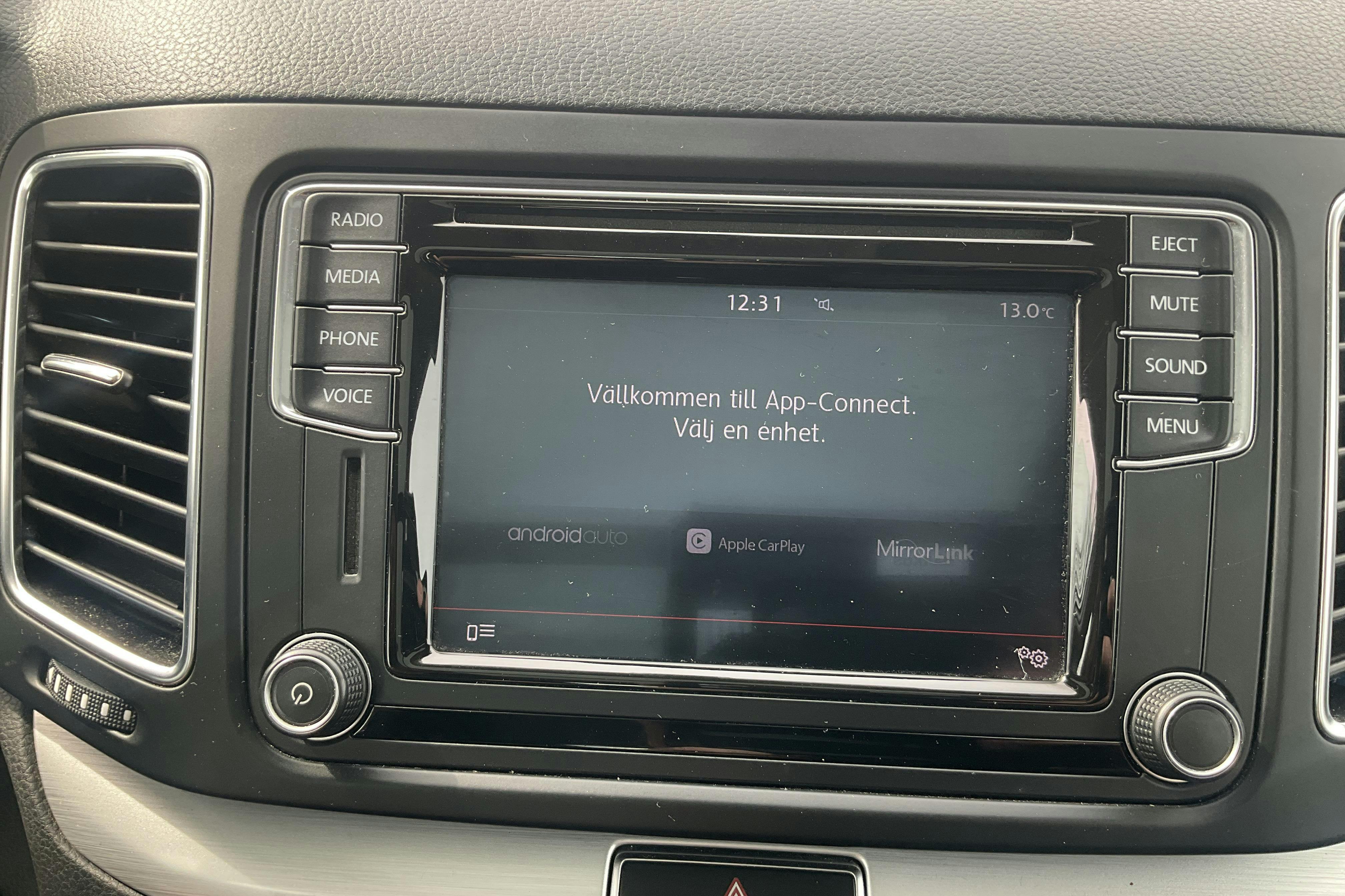 VW Sharan 2.0 TDI (150hk) - 162 820 km - Automatyczna - biały - 2016