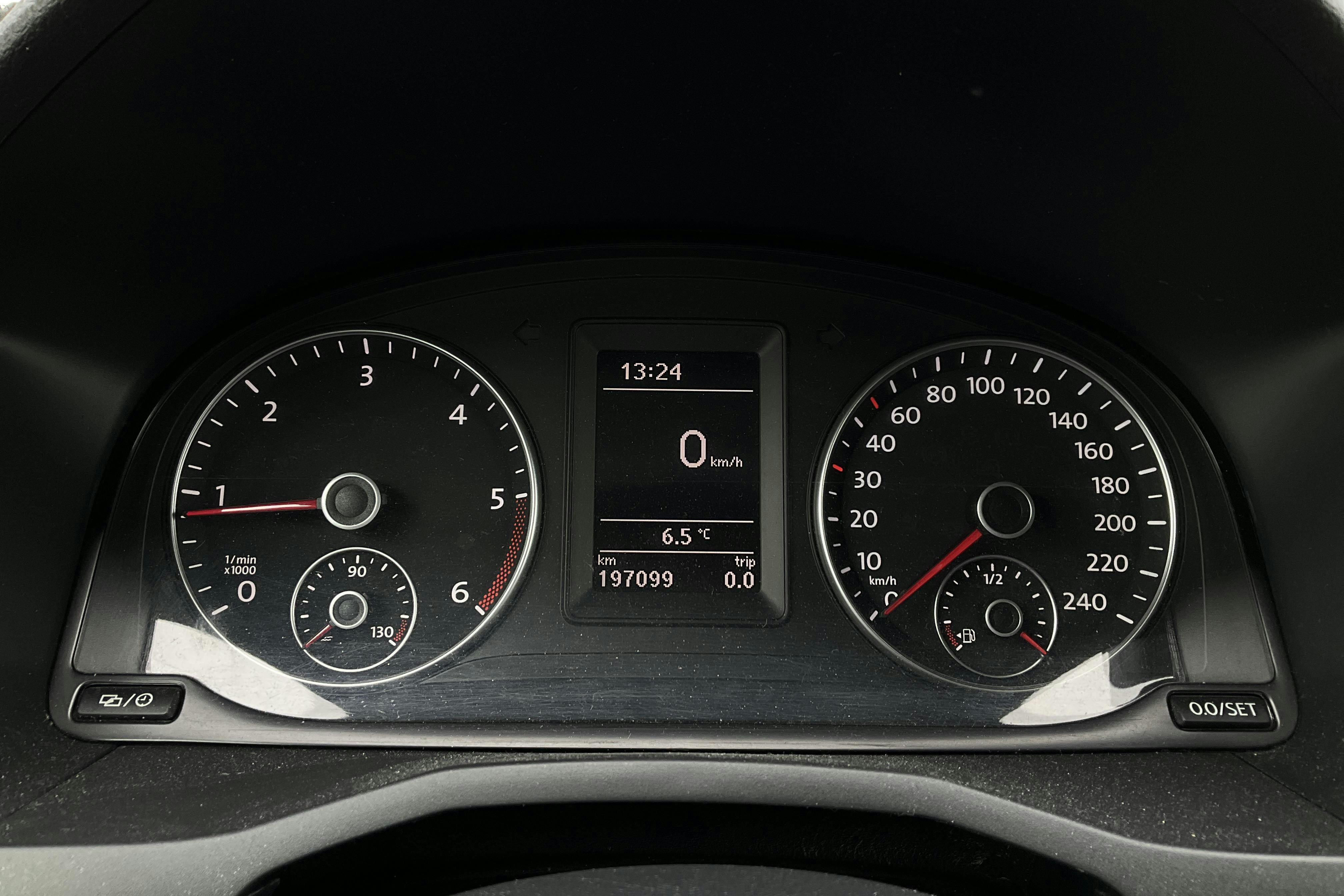 VW Caddy 2.0 TDI Skåp 4MOTION (122hk) - 197 090 km - Manuaalinen - valkoinen - 2018