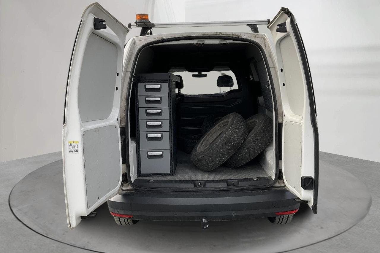 VW Caddy 2.0 TDI Skåp 4MOTION (122hk) - 197 090 km - Manuaalinen - valkoinen - 2018