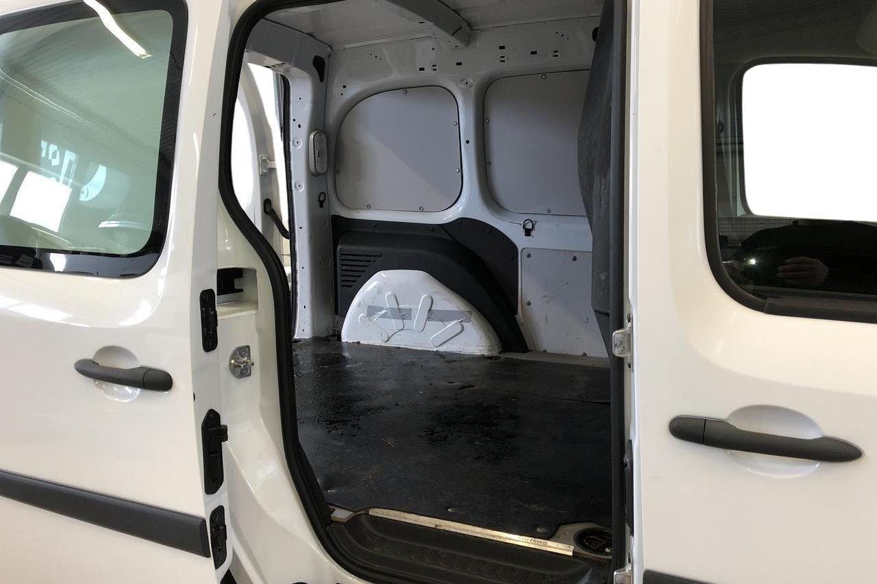 Renault Kangoo II Z.E. 22 kWh Skåp (60hk) - 31 300 km - Automaattinen - valkoinen - 2014