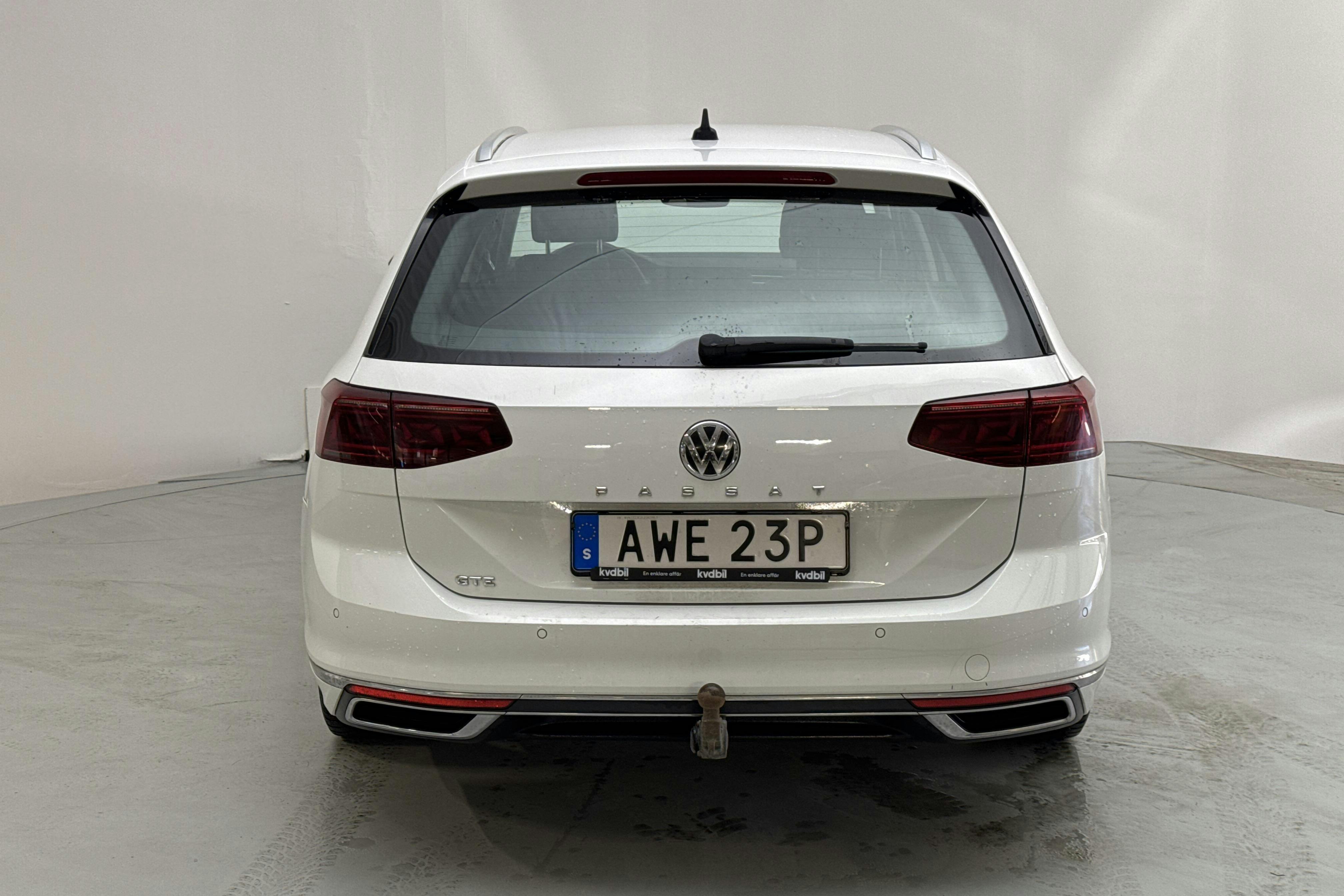 VW Passat 1.4 GTE Sportscombi (218hk) - 160 730 km - Automatic - white - 2020