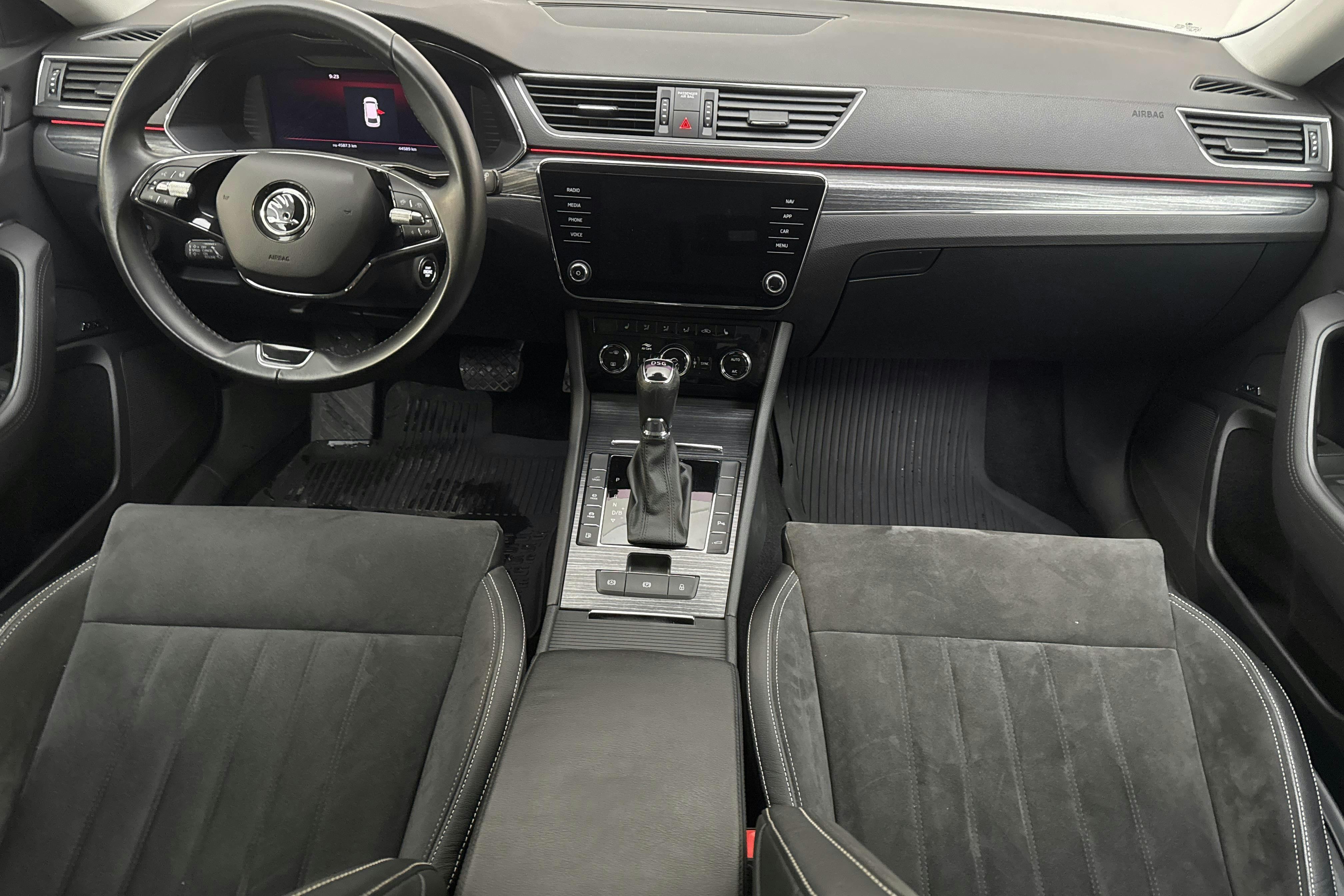 Skoda Superb 1.4 TSI PHEV Kombi (218hk) - 44 580 km - Automaatne - valge - 2022