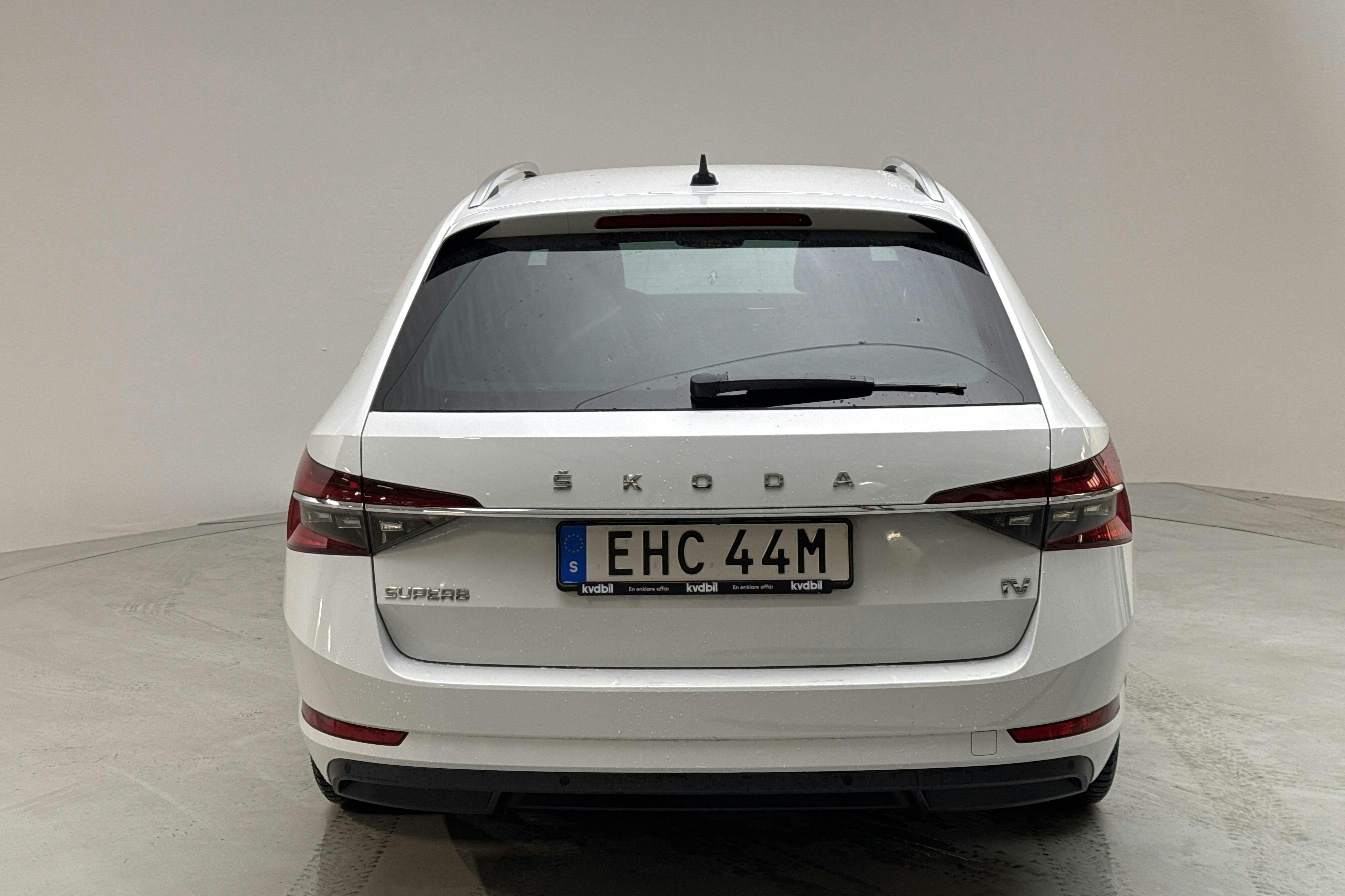 Skoda Superb 1.4 TSI PHEV Kombi (218hk) - 44 580 km - Automaatne - valge - 2022