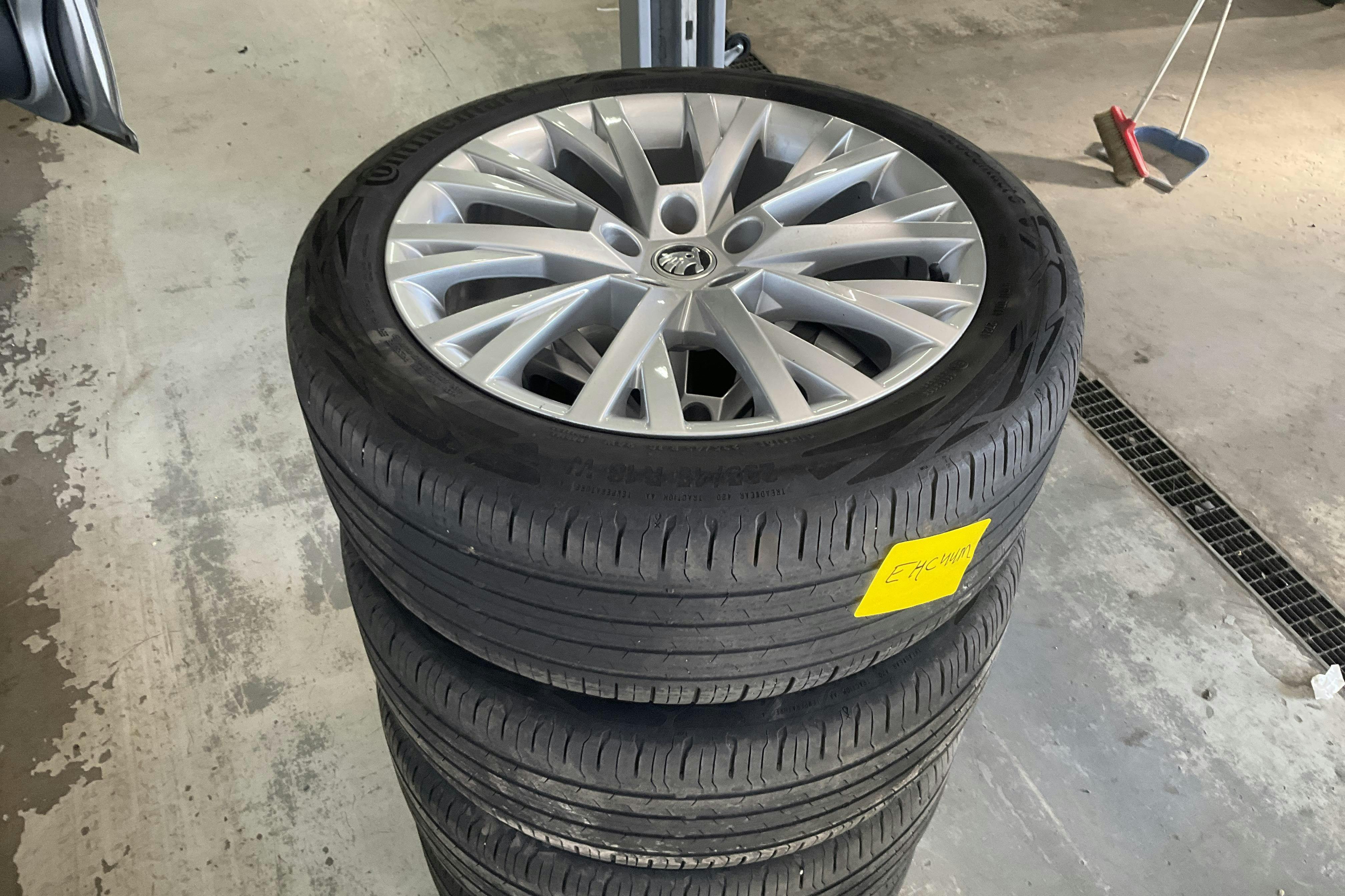 Skoda Superb 1.4 TSI PHEV Kombi (218hk) - 44 580 km - Automaatne - valge - 2022