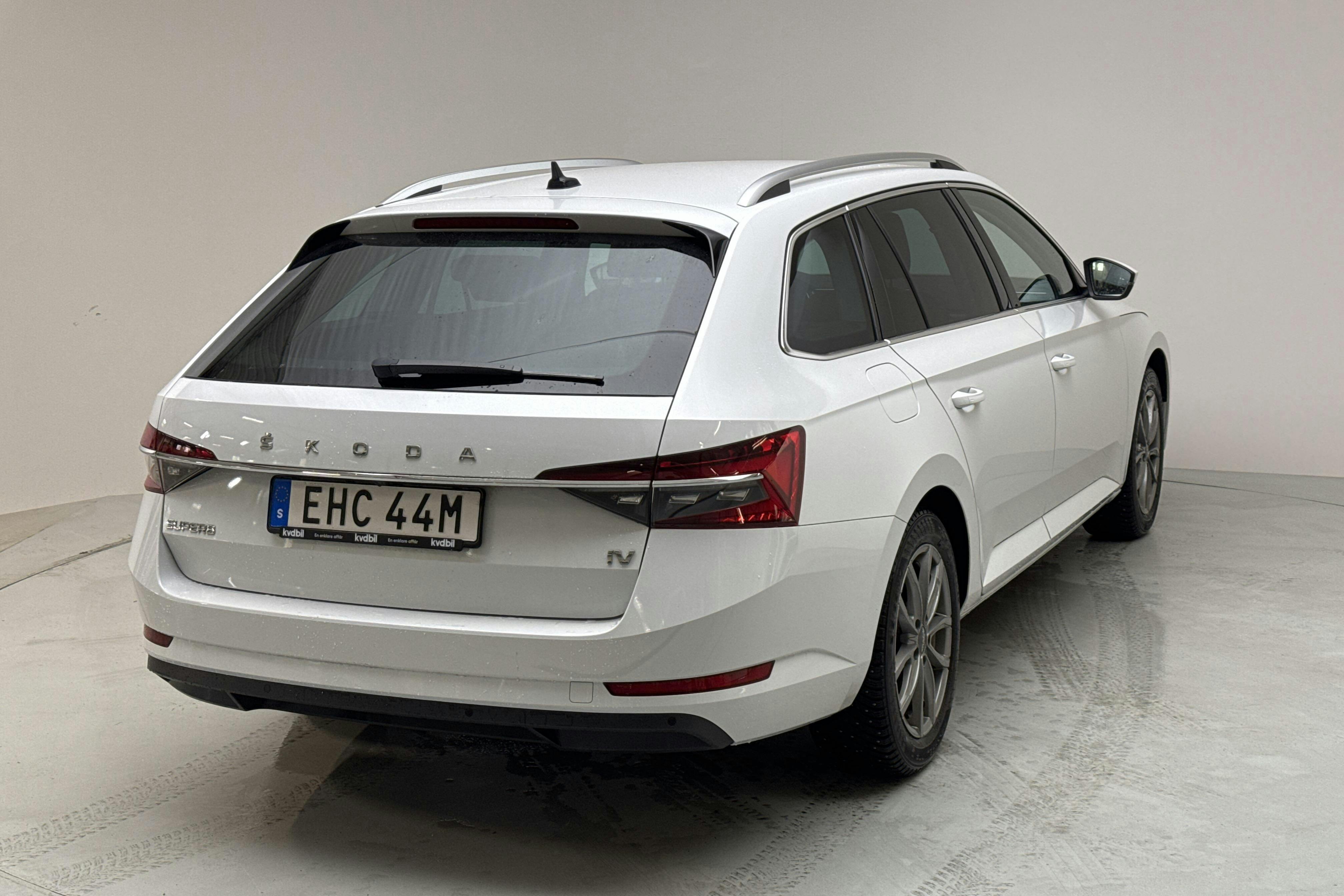 Skoda Superb 1.4 TSI PHEV Kombi (218hk) - 44 580 km - Automaatne - valge - 2022