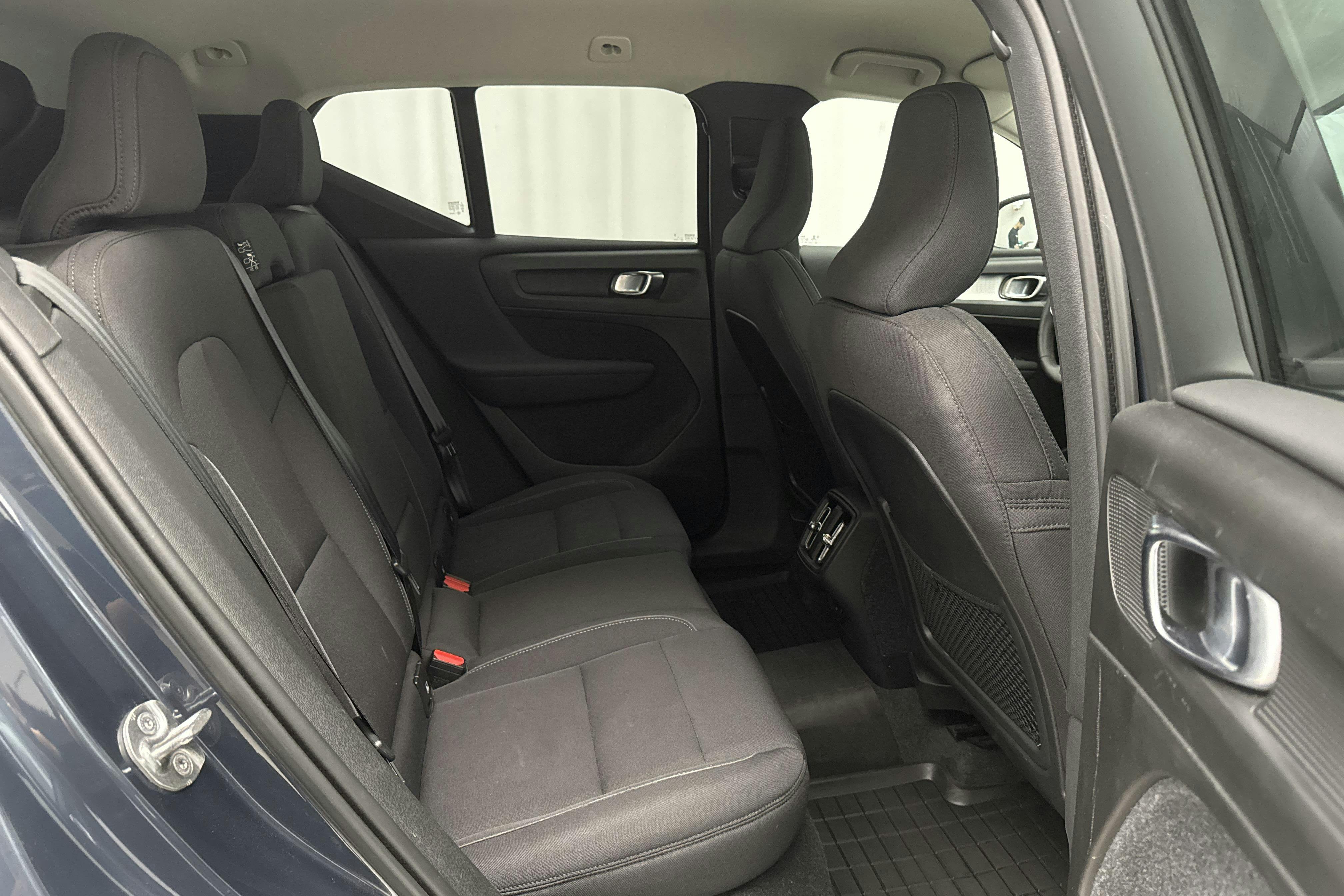 Volvo XC40 T3 2WD (163hk) - 115 990 km - Automatic - Dark Blue - 2022