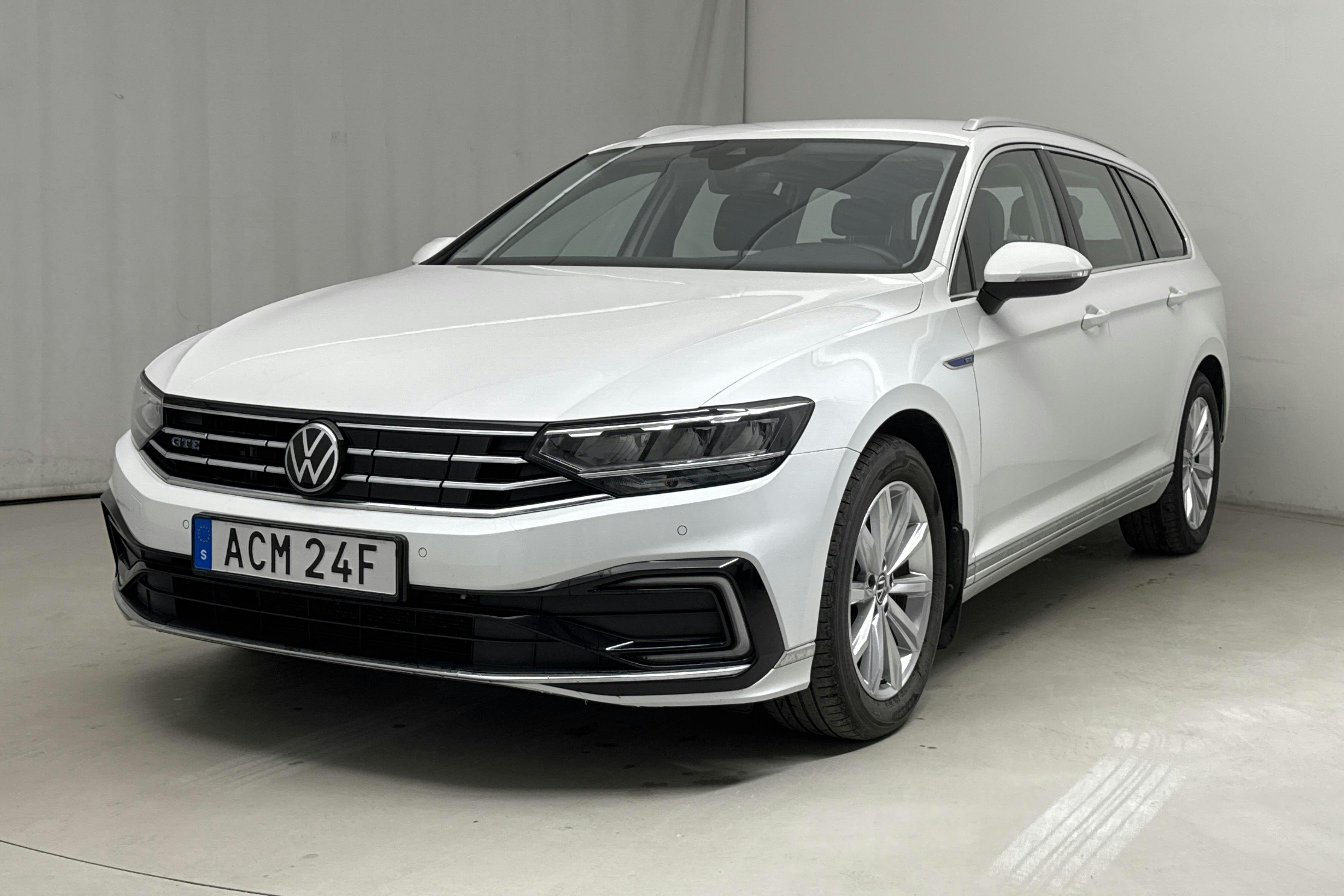 VW Passat 1.4 GTE Sportscombi (218hk) - 76 260 km - Automaatne - valge - 2021