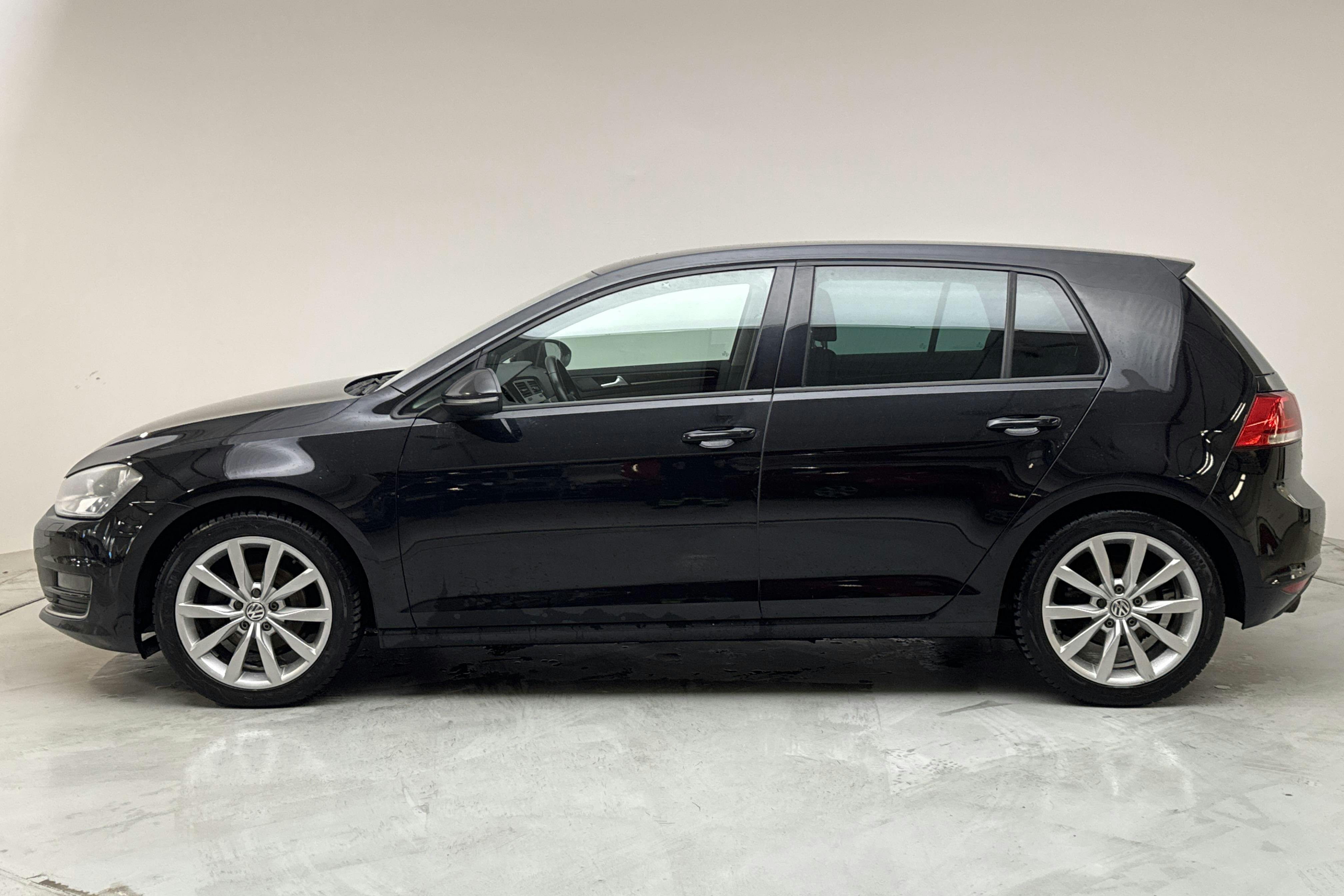 VW Golf VII 1.4 TSI 5dr (140hk) - 141 370 km - Käsitsi - must - 2014
