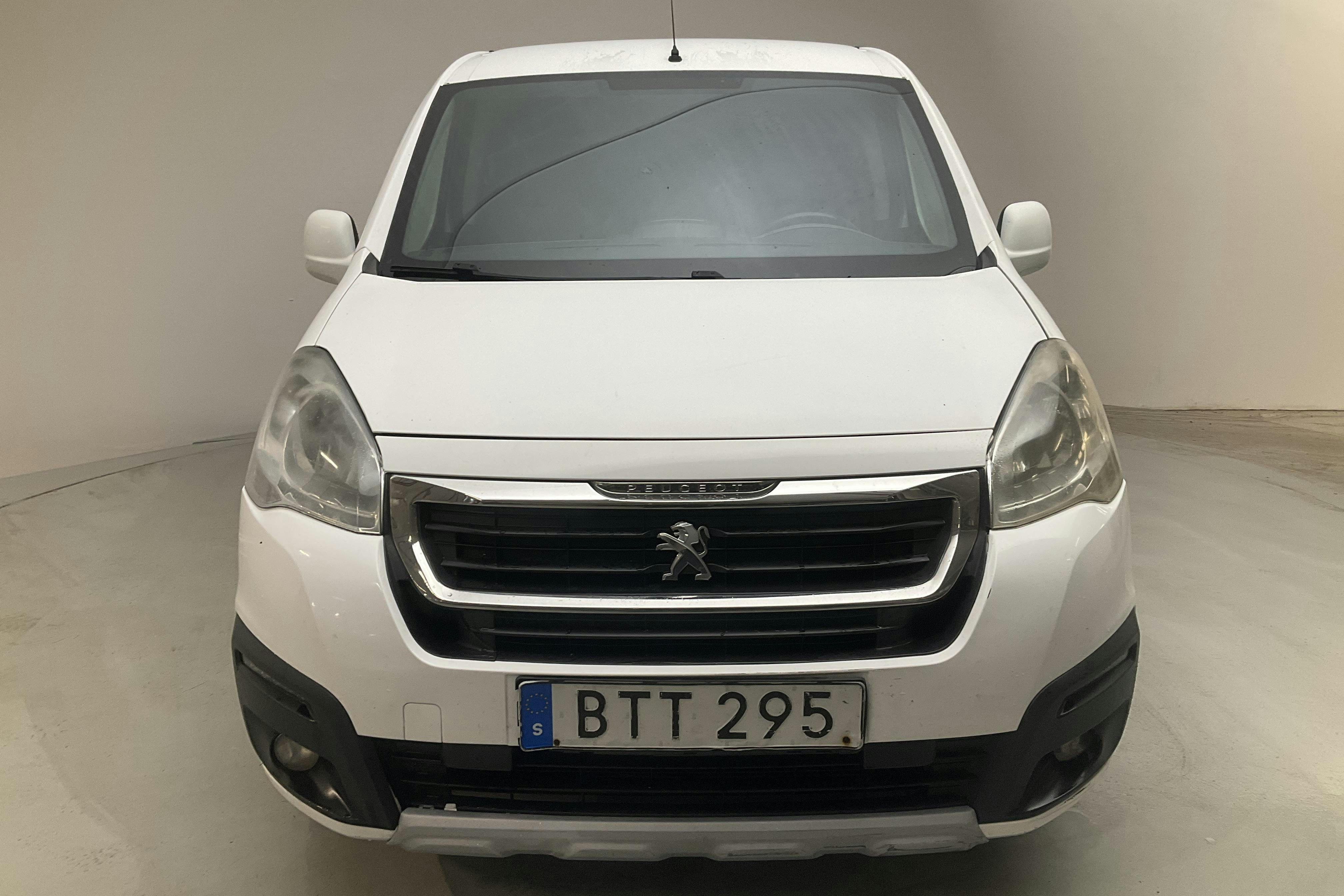 Peugeot Partner 1.6 BlueHDI Skåp (100hk) - 209 410 km - Manual - white - 2015