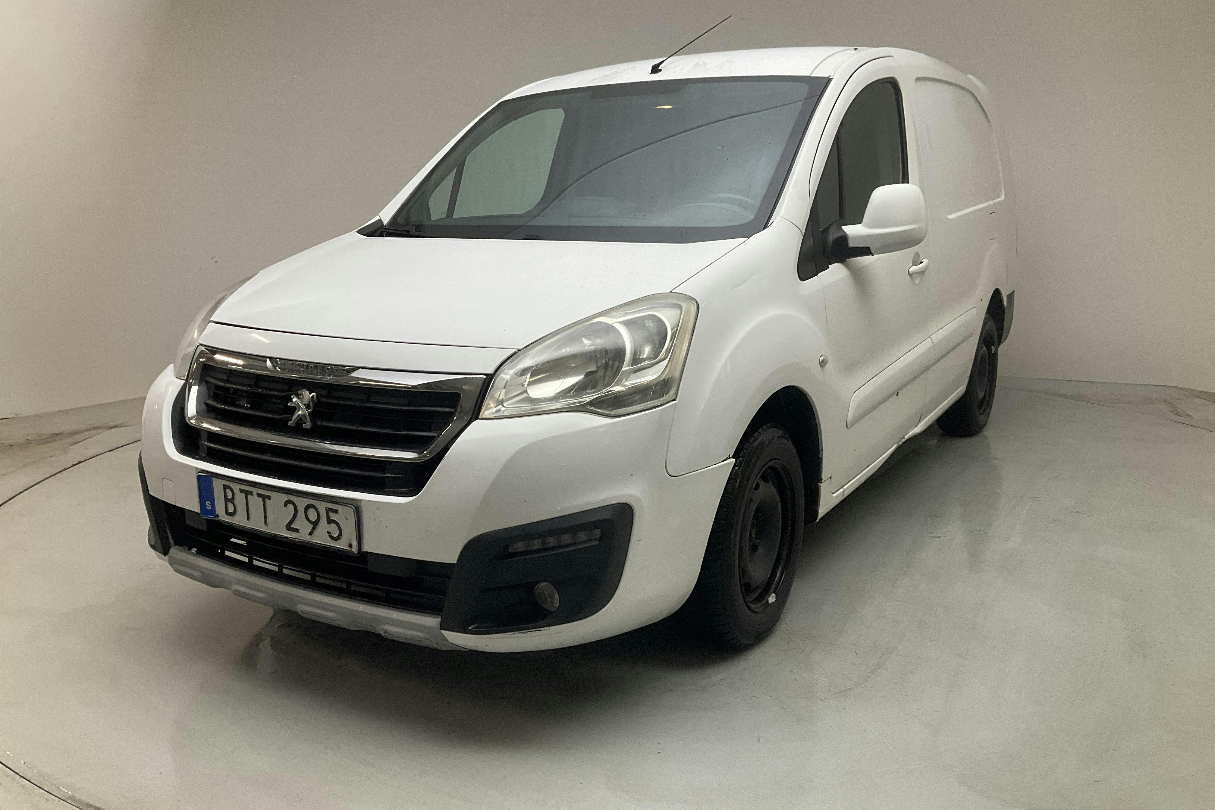 Peugeot Partner 1.6 BlueHDI Skåp (100hk) - 209 410 km - Manual - white - 2015