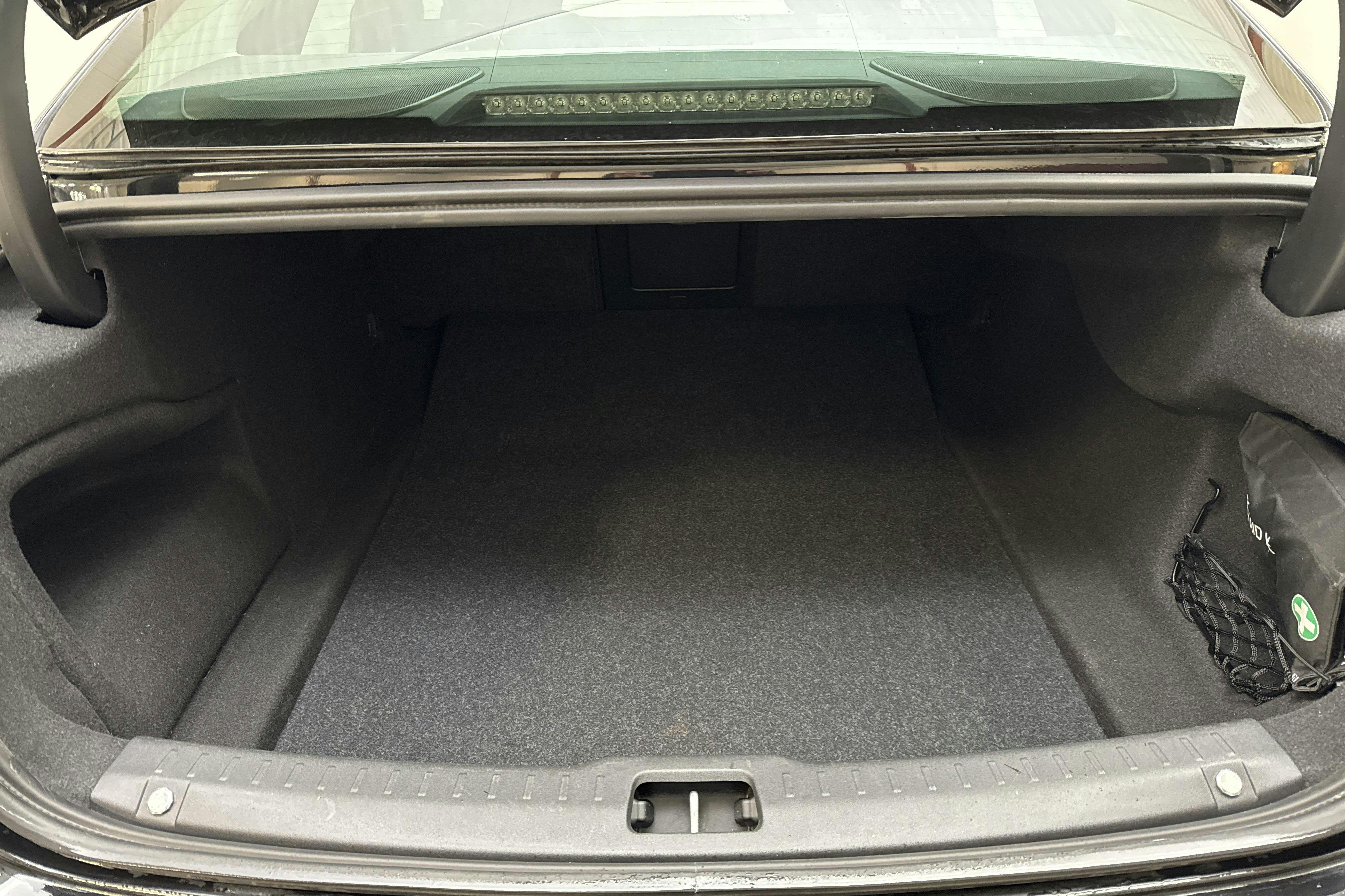 Volvo S90 T4 (190hk) - 184 340 km - Automatyczna - czarny - 2018